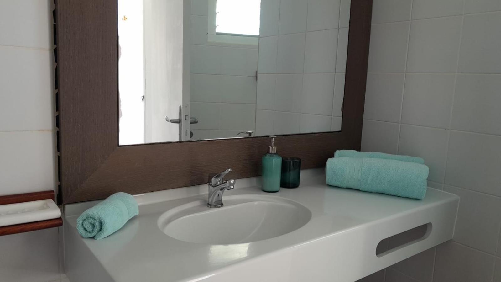 Bord De Avec Piscine - Le Manganao, Saint-francois Apartment *