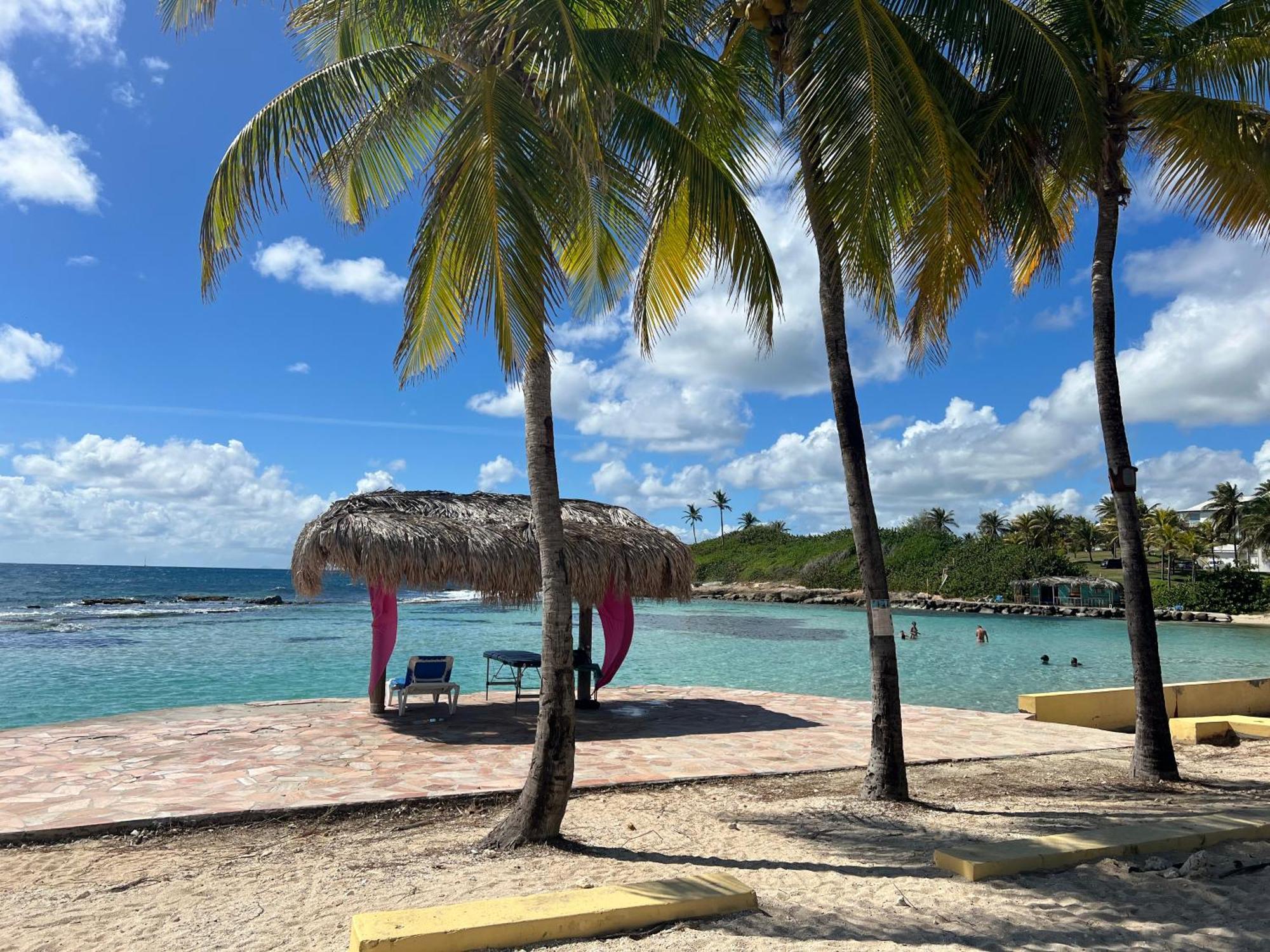 Bord De Avec Piscine - Le Manganao, Saint-francois