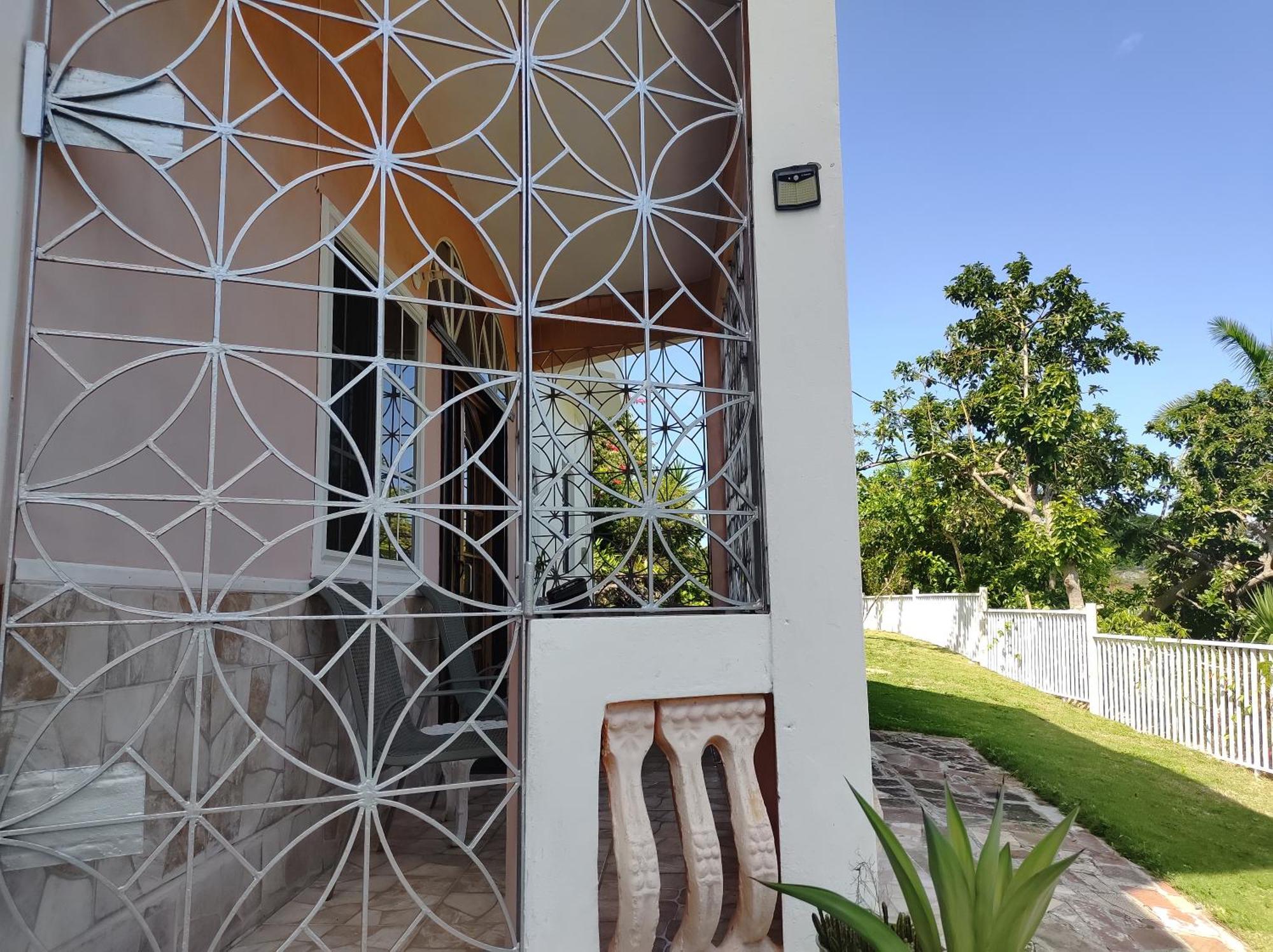 Destiny Palms * Belleair