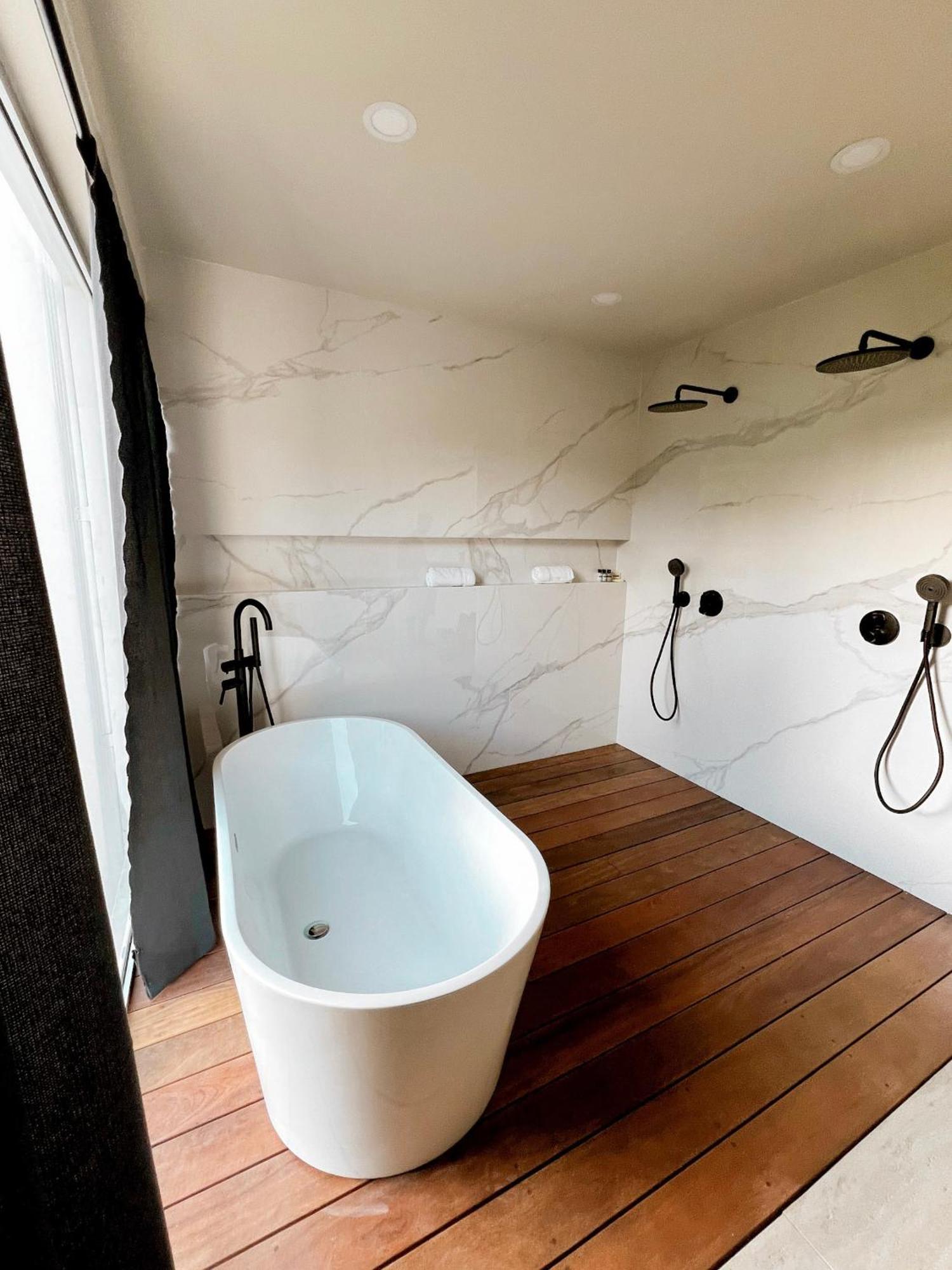 Aura Aparthotel Anse Marcel