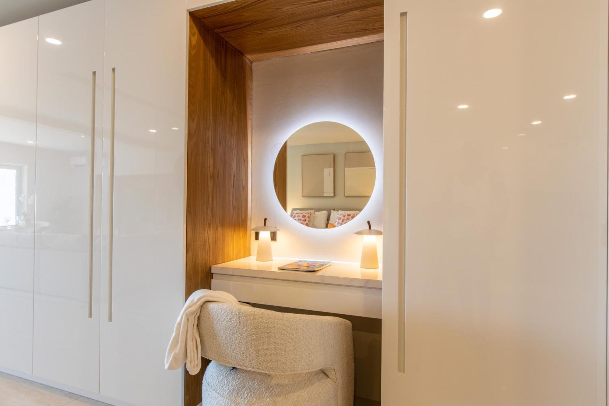 Aura Aparthotel *
