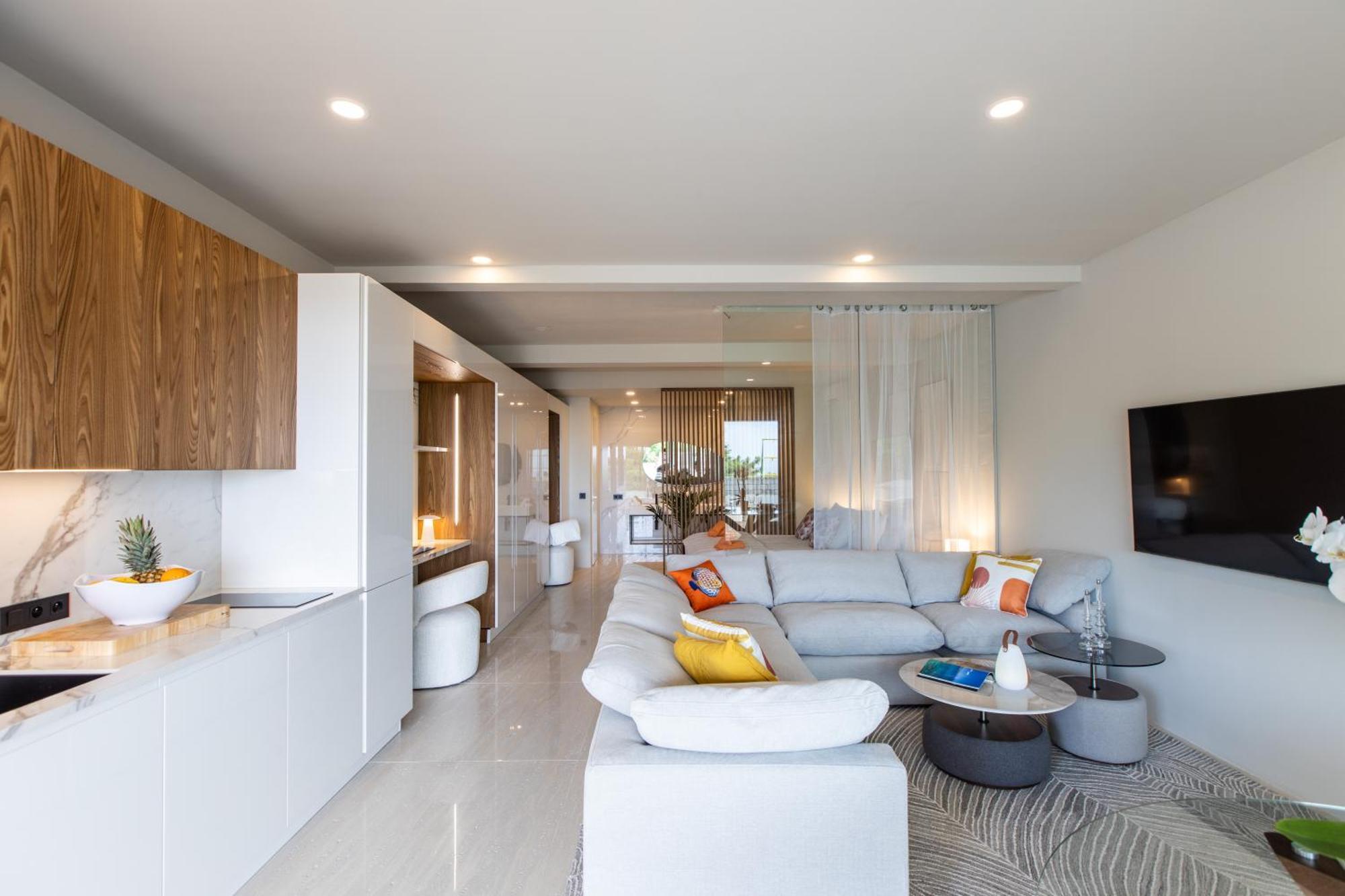 Aparthotel Aura *