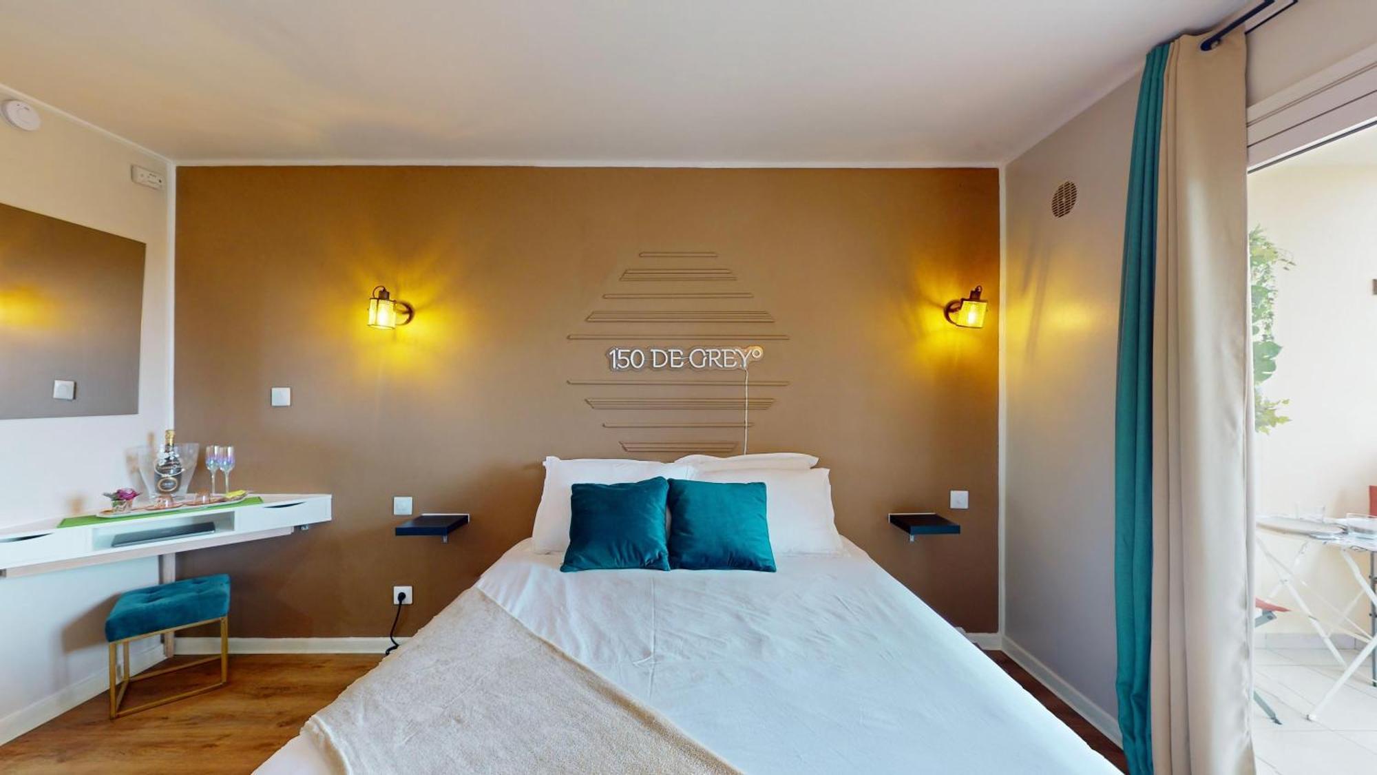 150 De Grey Pour 2 Avec Spa, Vue Sur Aparthotel