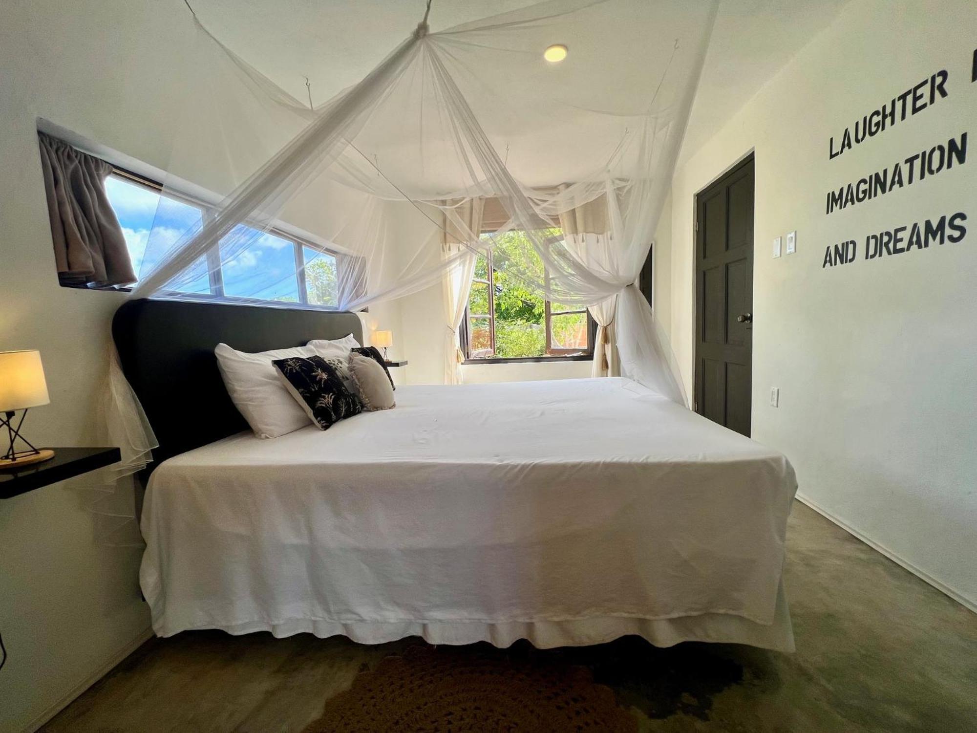 The Octopus Tropical Oasis Bed & Breakfast