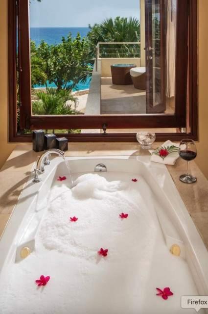 Hospitality Expert Little Waters Villa *