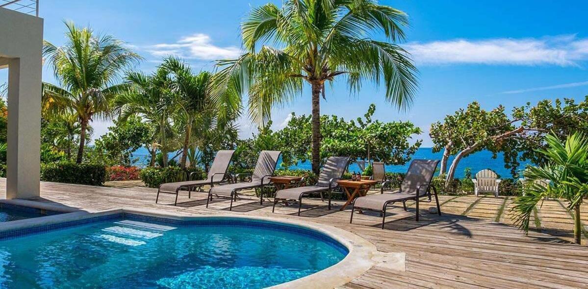 Villa Hospitality Expert Little Waters