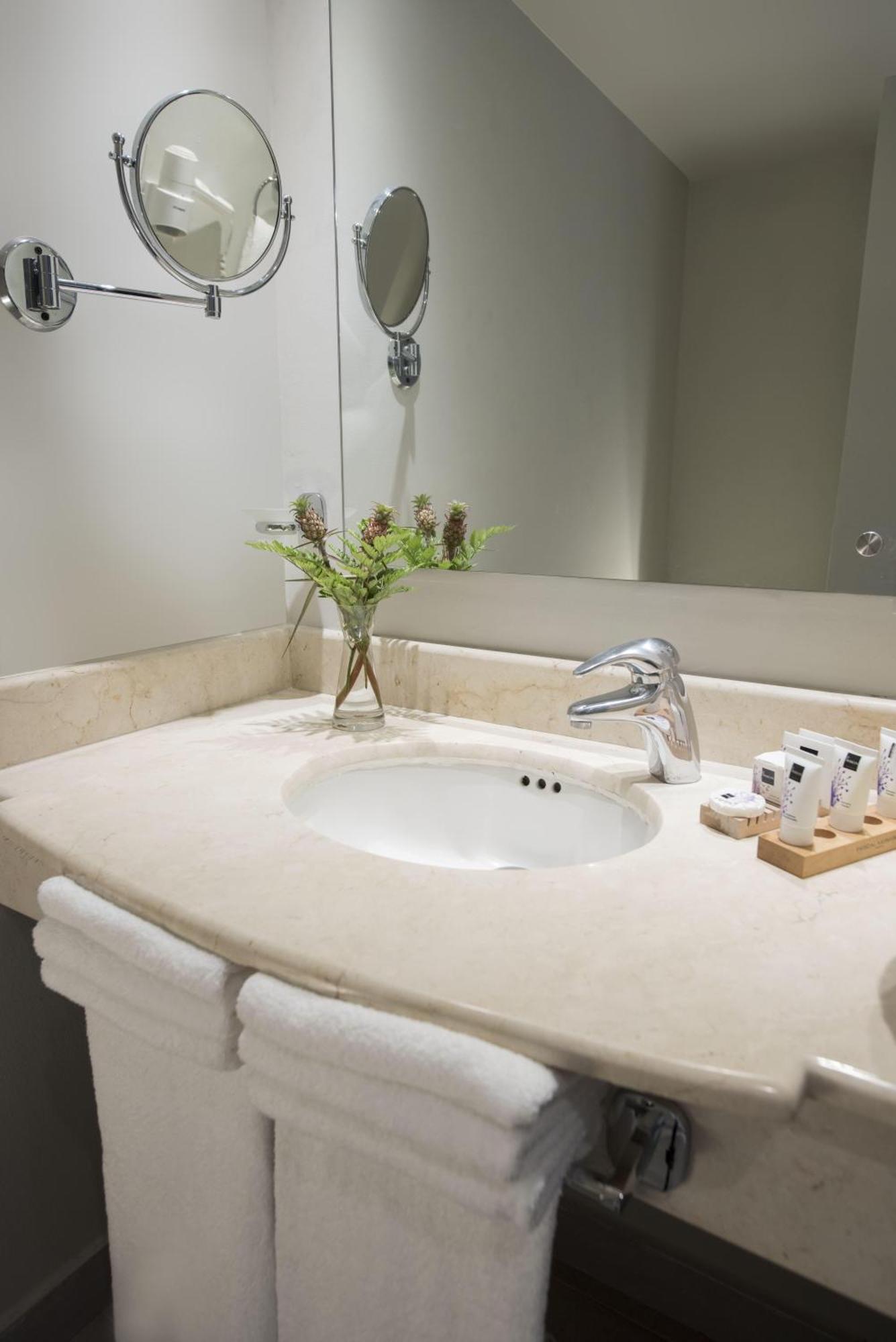 Novus Plaza Hodelpa Hotel Santo Domingo