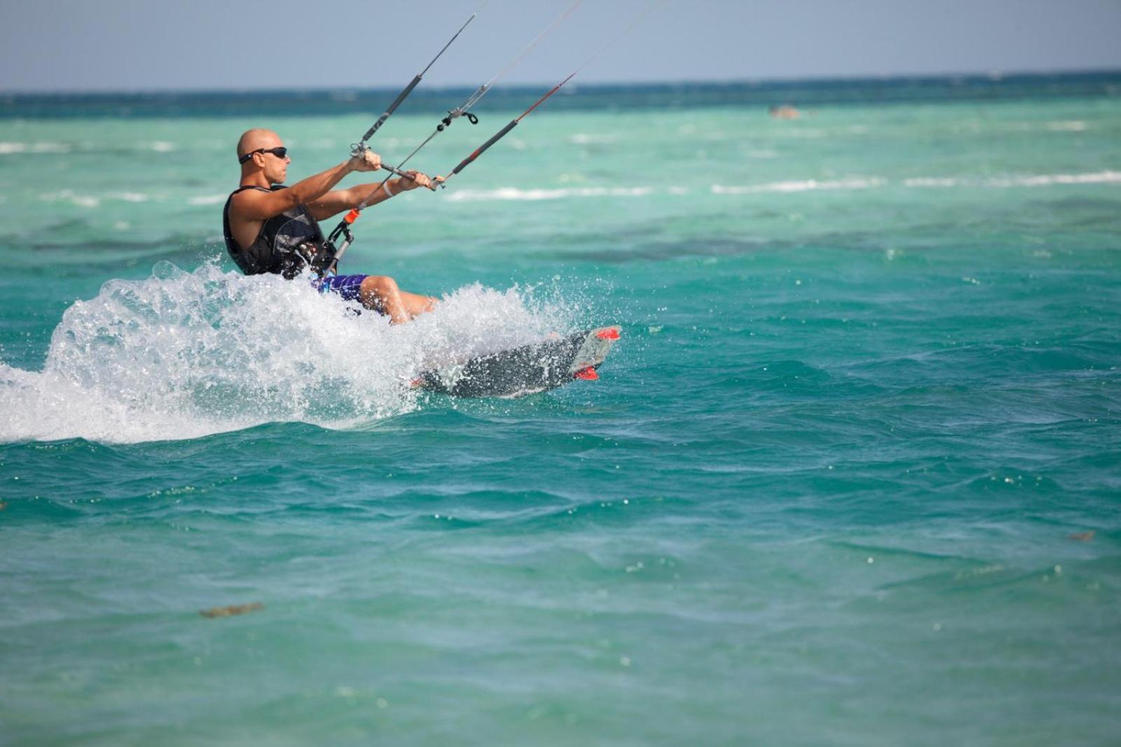 Club Long Bay