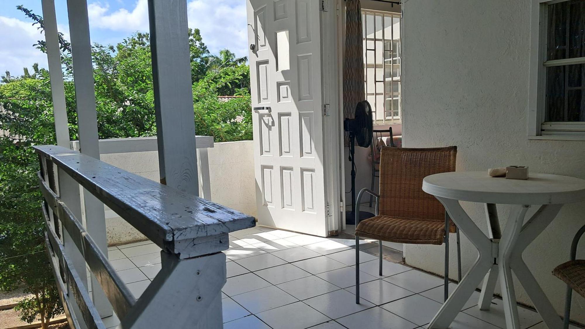 Apartment Happy Turtle Willemstad