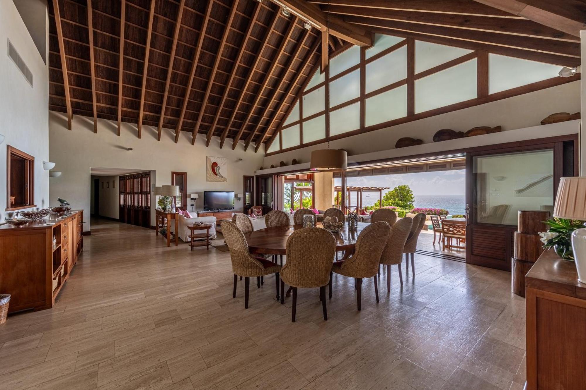Canouan Estate & 5* Charlestown