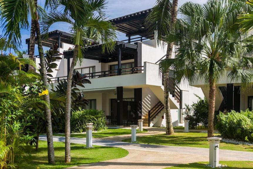 A Quiet Retreat In Paradise - 2 Bedroom 2 Pools, Wifi, Ac, Private Hot Tub