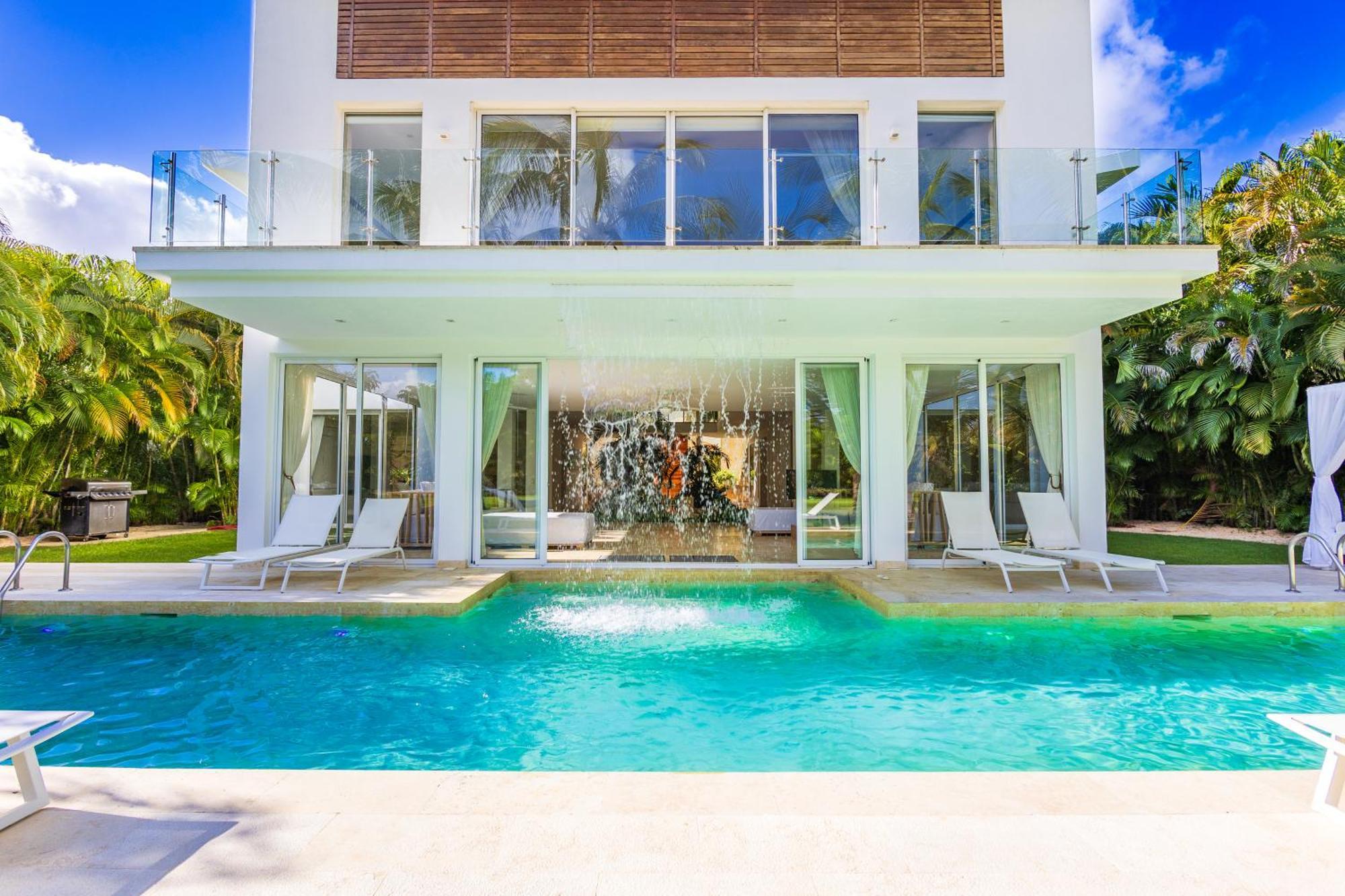 Luxury In - Exclusive Waterfall With Private Pool, Bbq, Maid, Golf Pousada