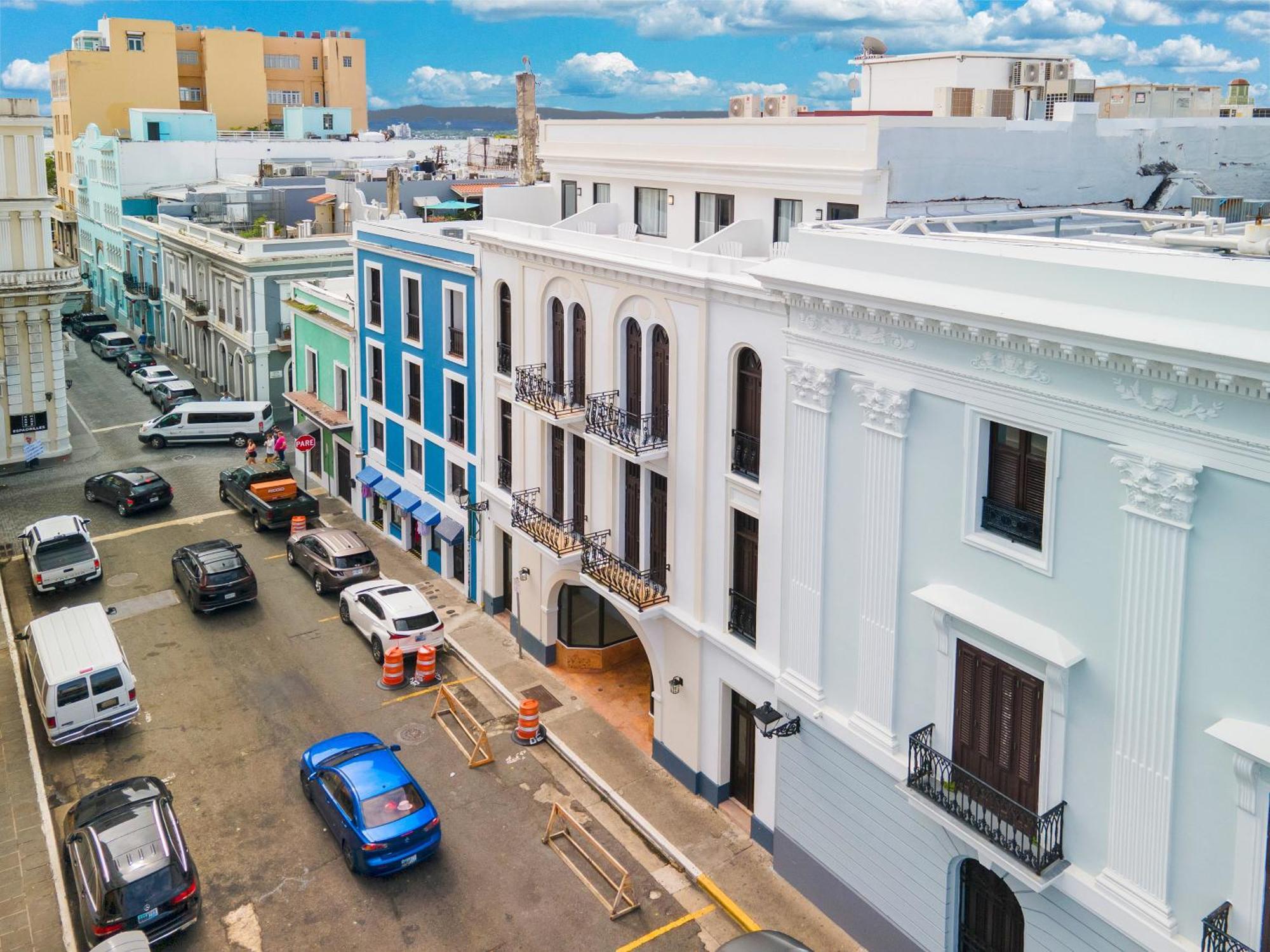 Hotel Armas