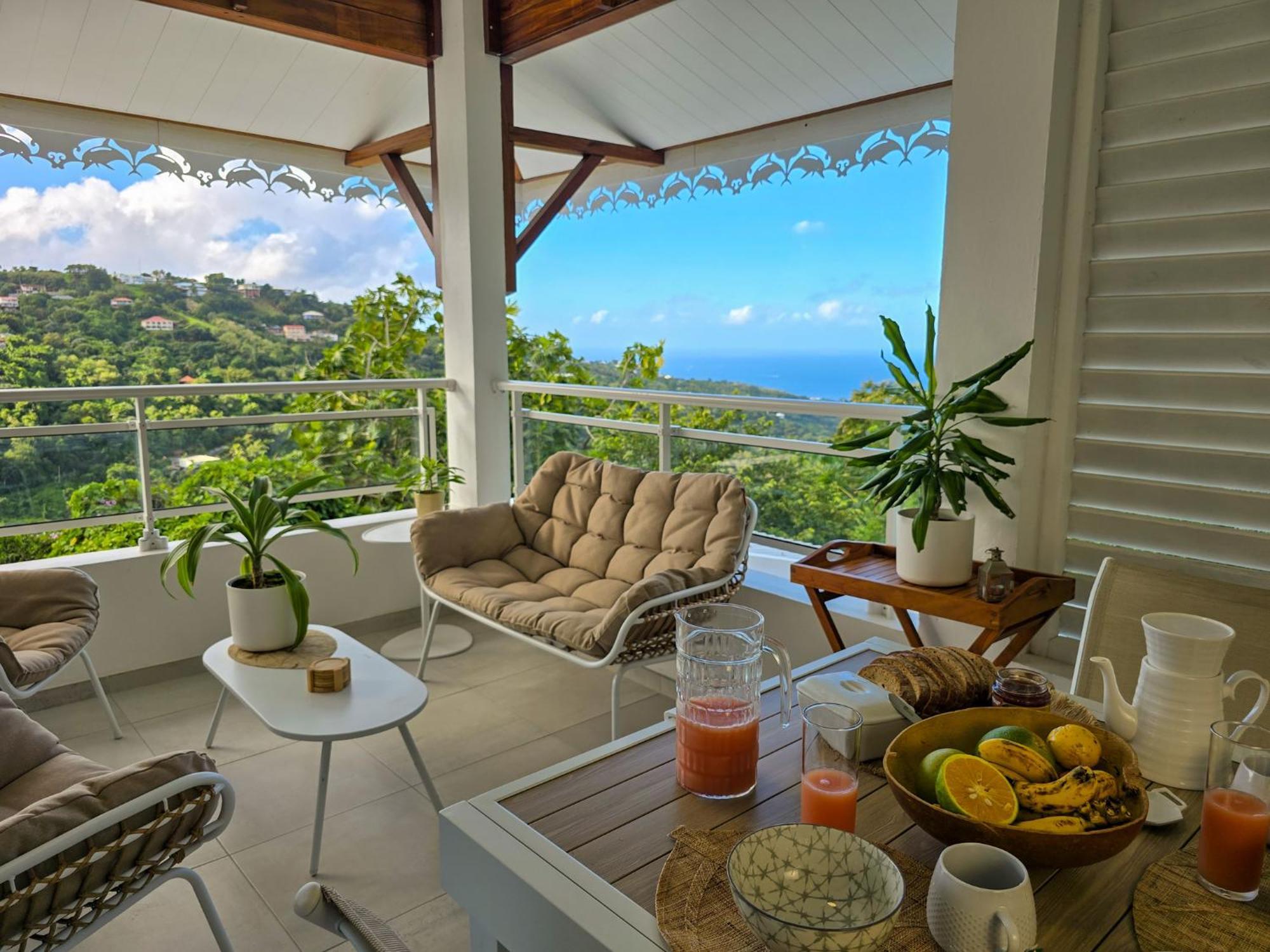 Holiday home Kay Lucile, Vue Sur Les Hauteurs Du Carbet, 5 Minutes *