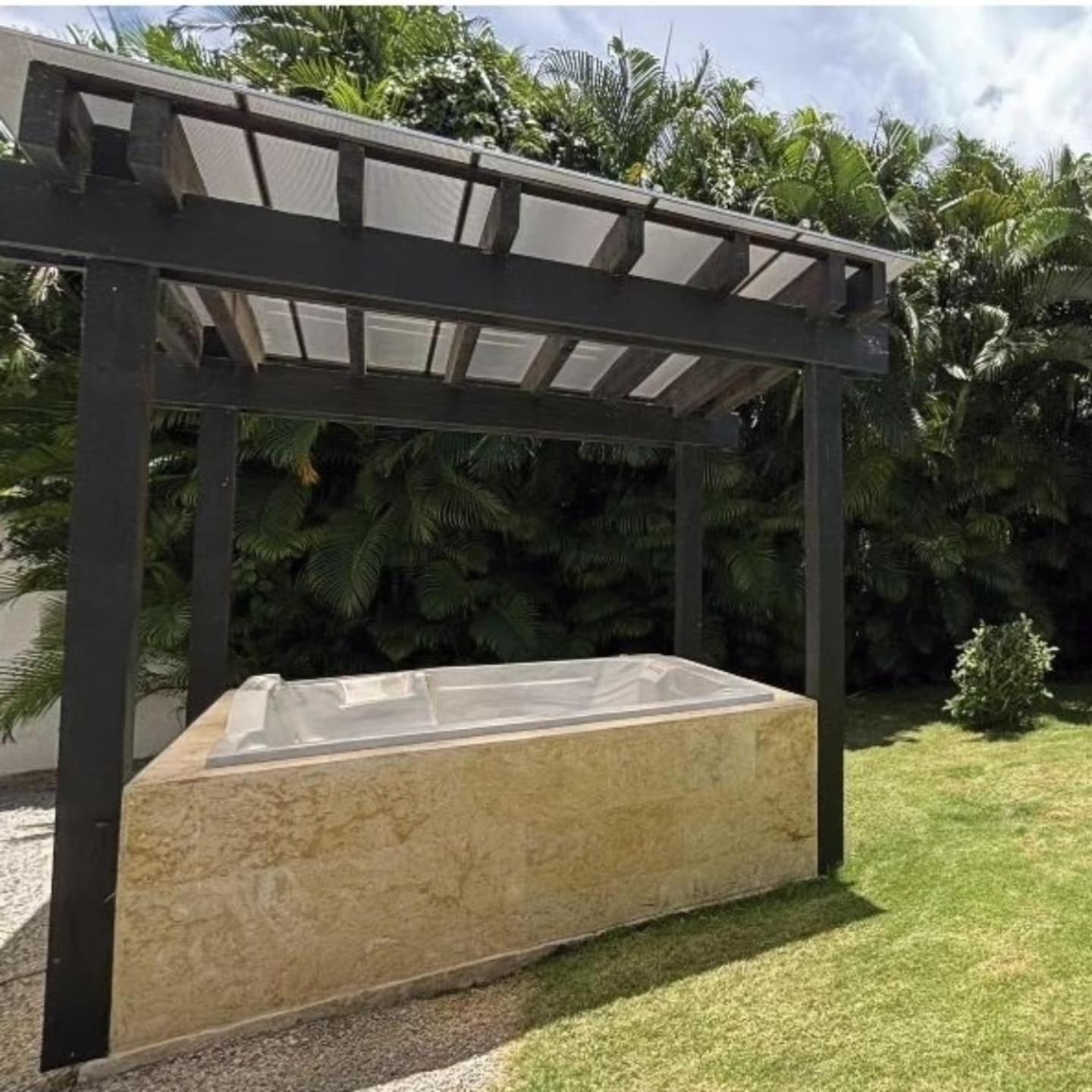 A Quiet Retreat In Paradise - 2 Bedroom 2 Pools, Wifi, Ac, Private Hot Tub Apartment