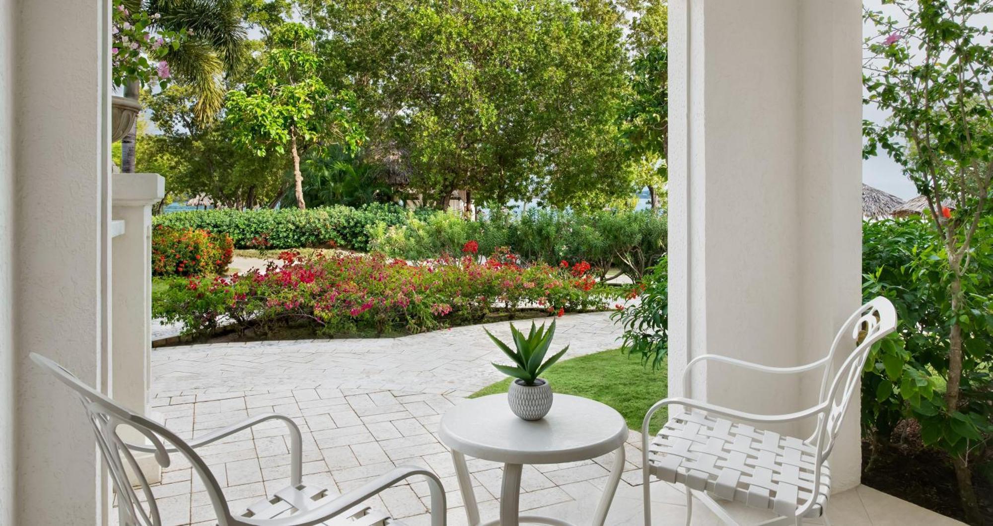 Resort Sandals South Coast - Couples Only (adults Only) Savanna-la-Mar