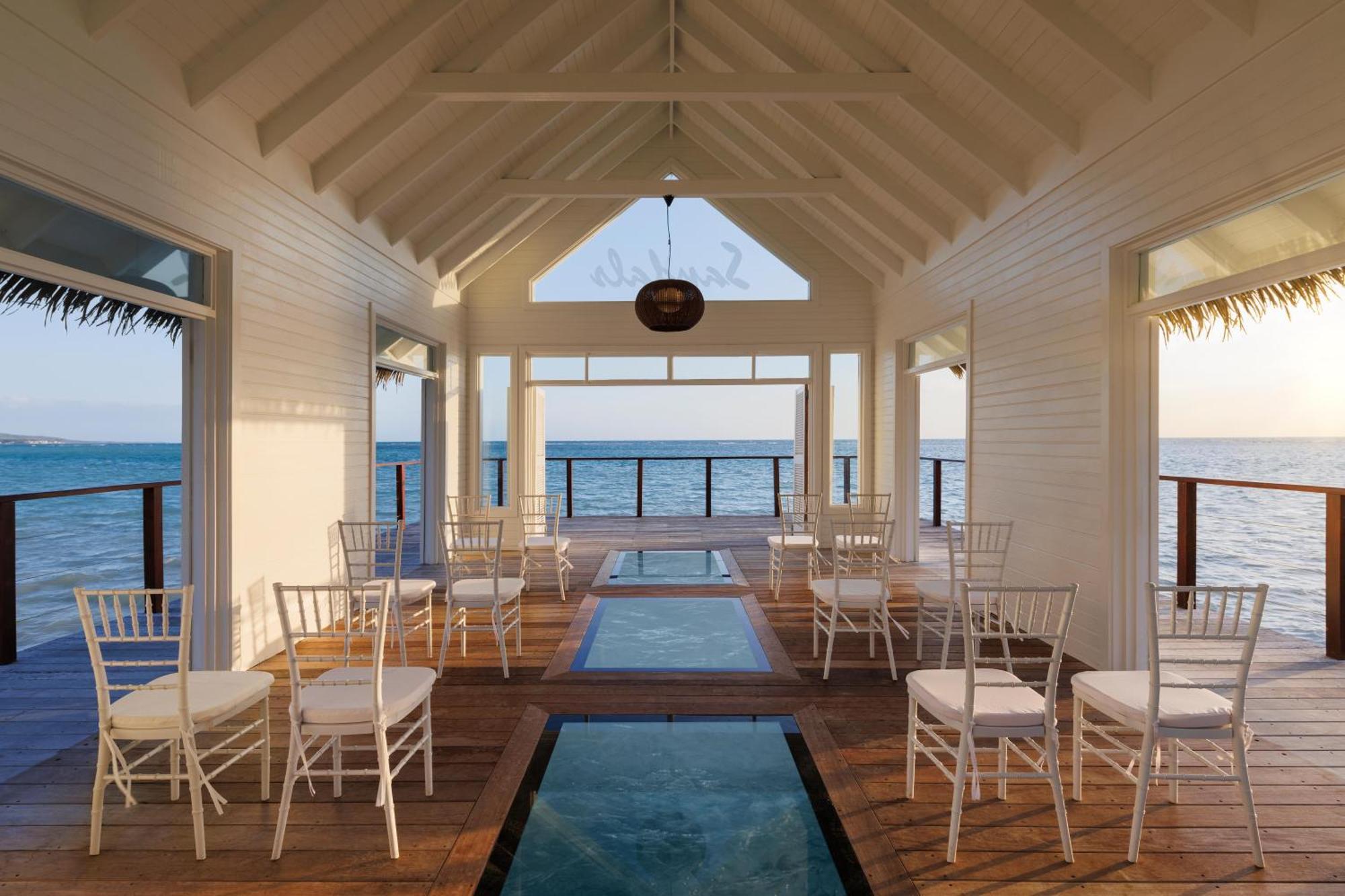 Resort Sandals South Coast - Couples Only (adults Only) Savanna-la-Mar