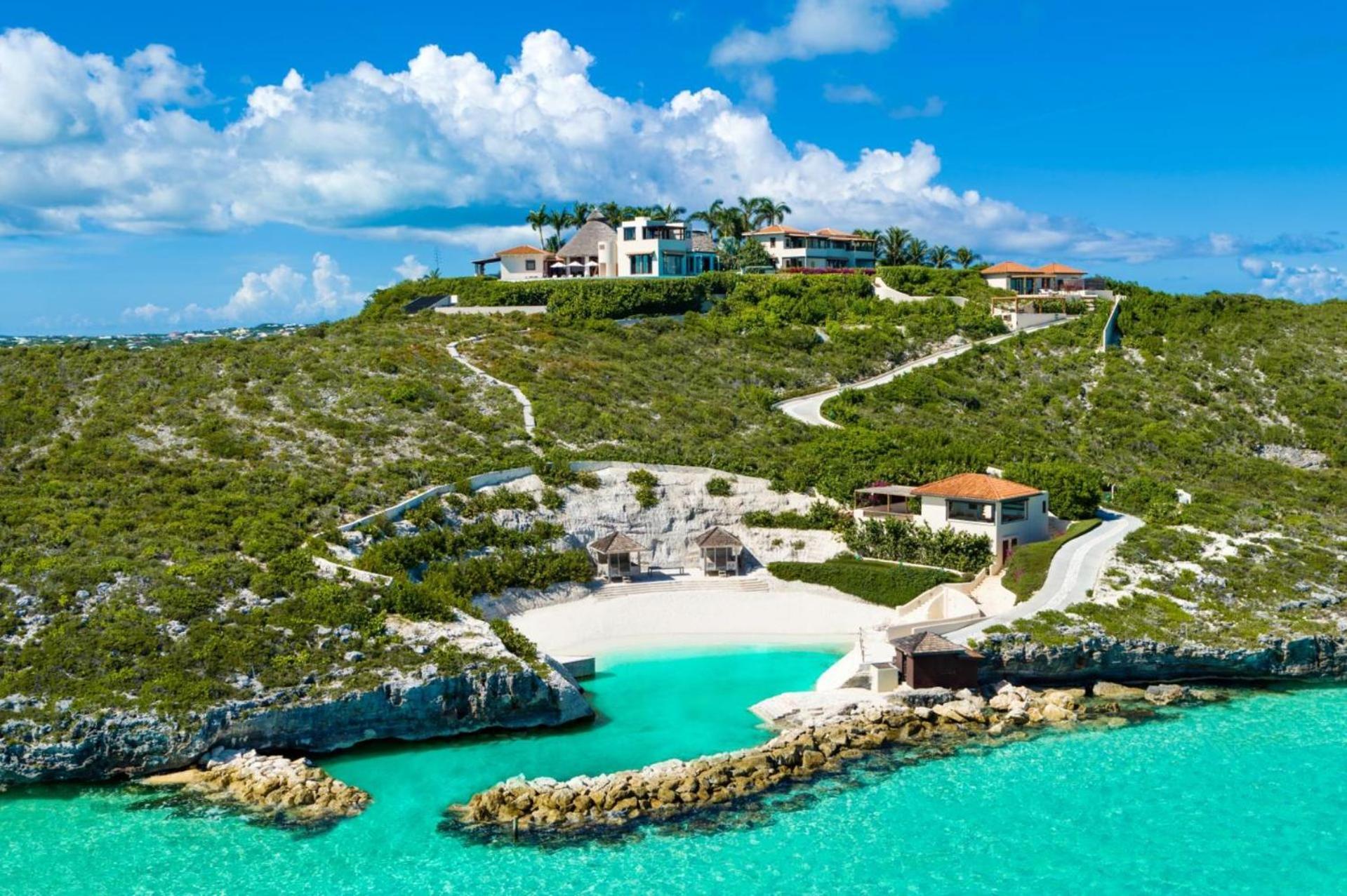 Resort Affordable Luxury Bajacu *