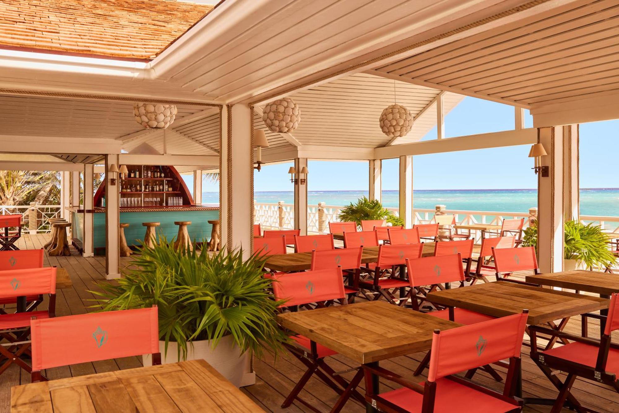 Coral Sands & Hotel