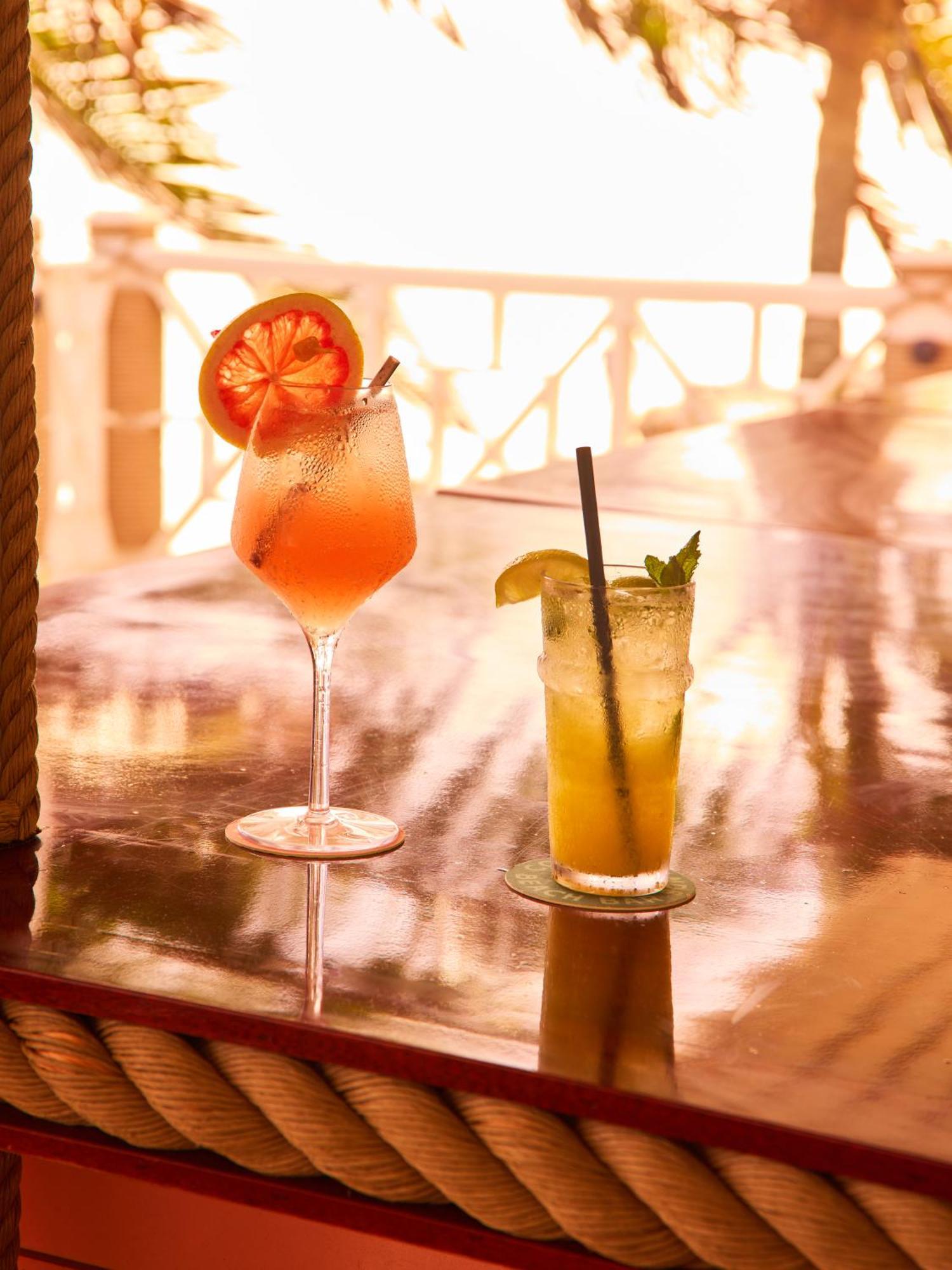 Hotel Coral Sands &