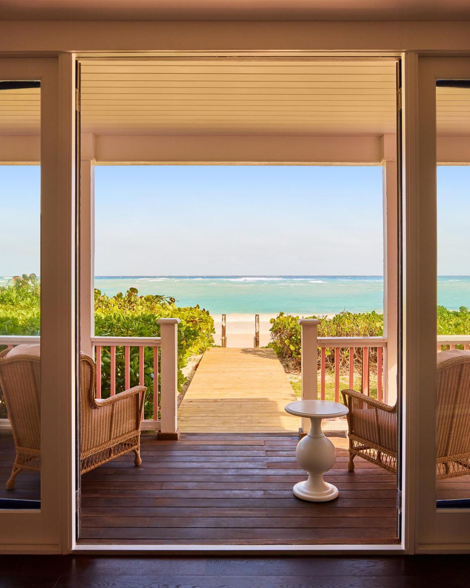 Coral Sands & Hotel Dunmore Town