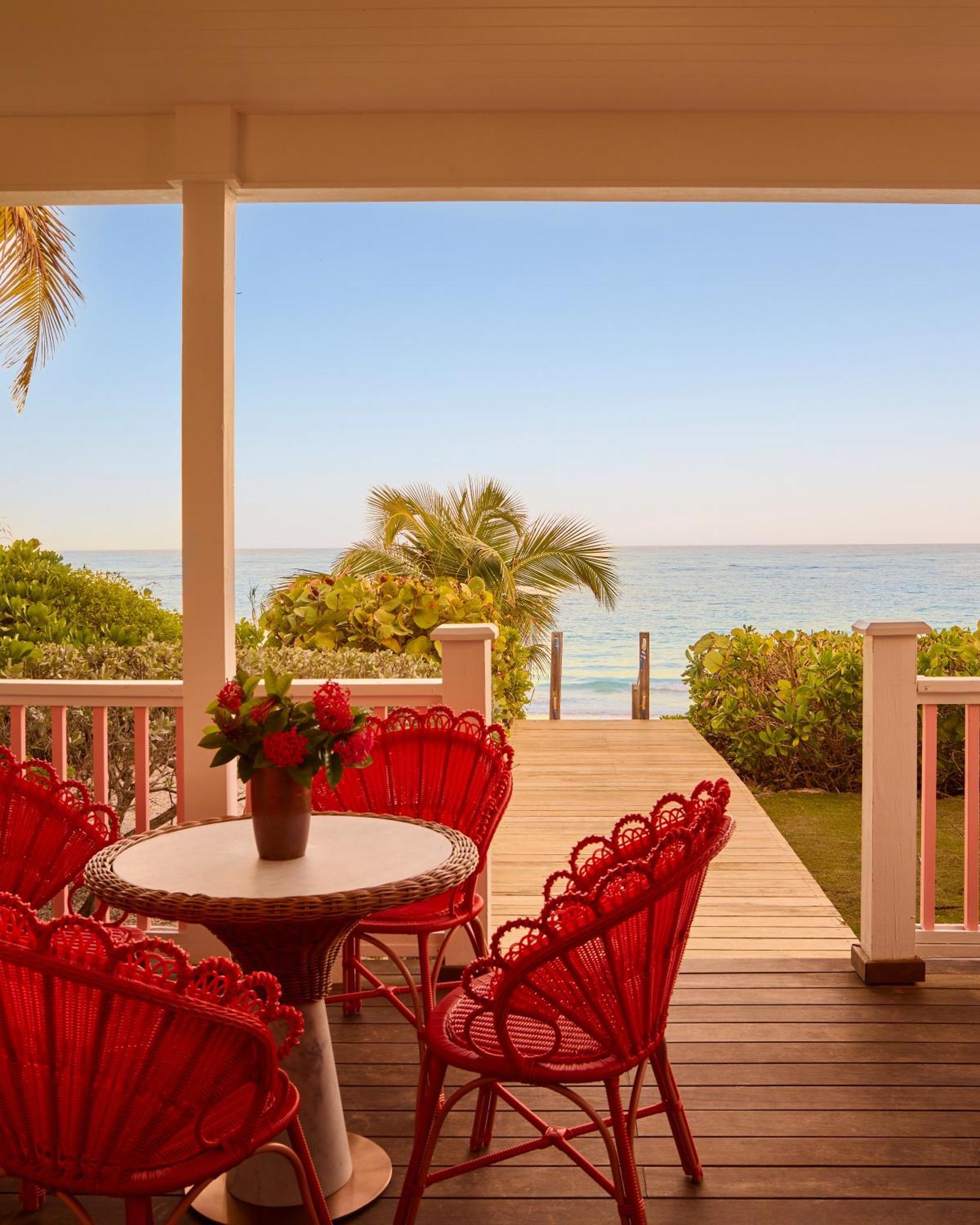 Coral Sands & 3* Dunmore Town