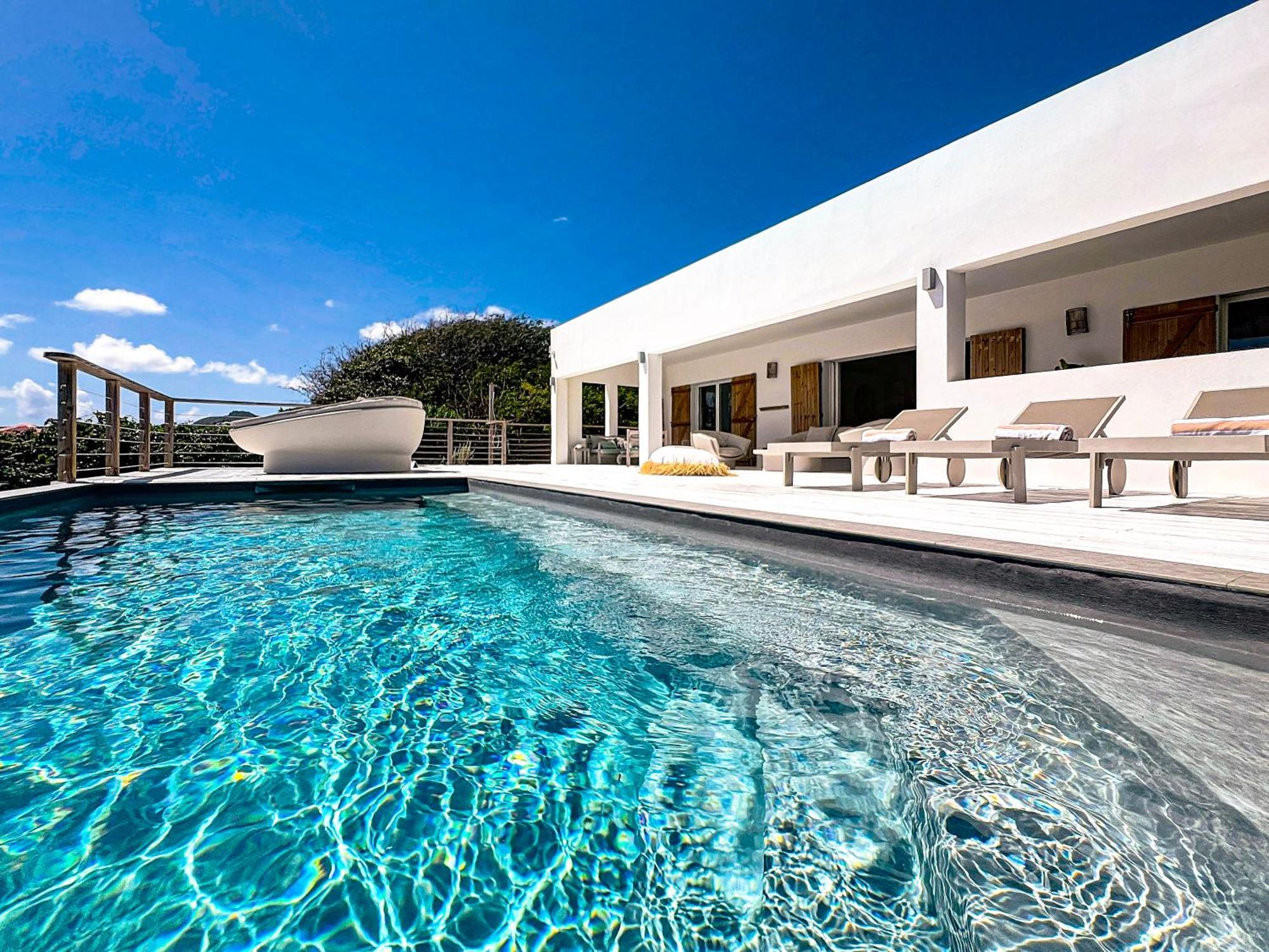 Atao, Sublime View Of Orient Bay And The Islands Cul de Sac
