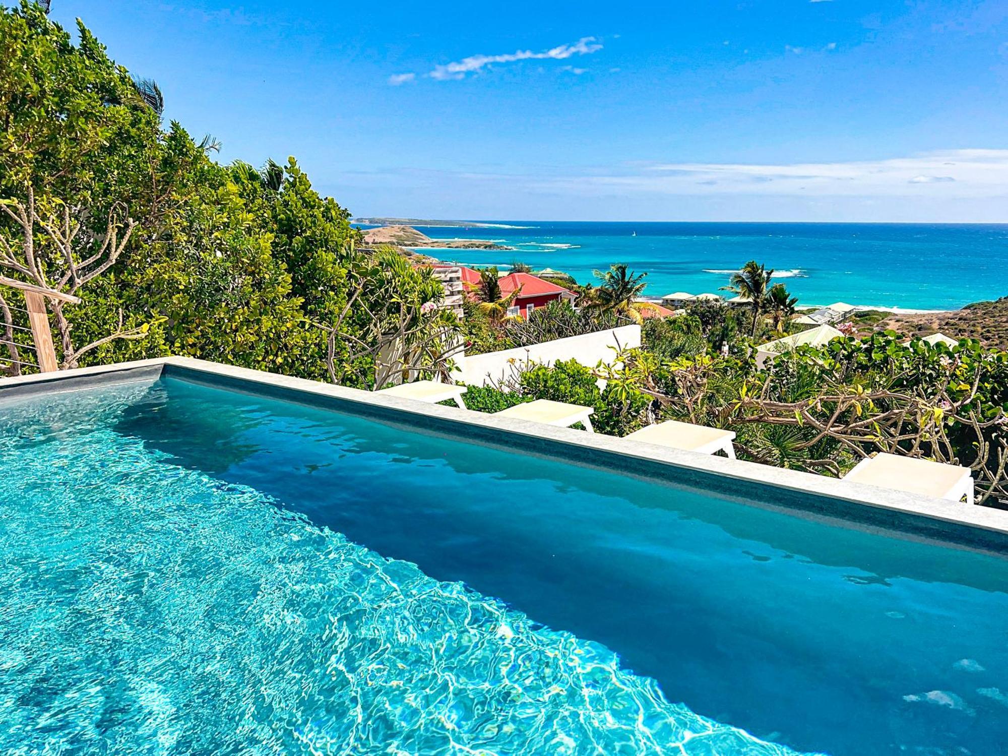 Atao, Sublime View Of Orient Bay And The Islands * Cul de Sac