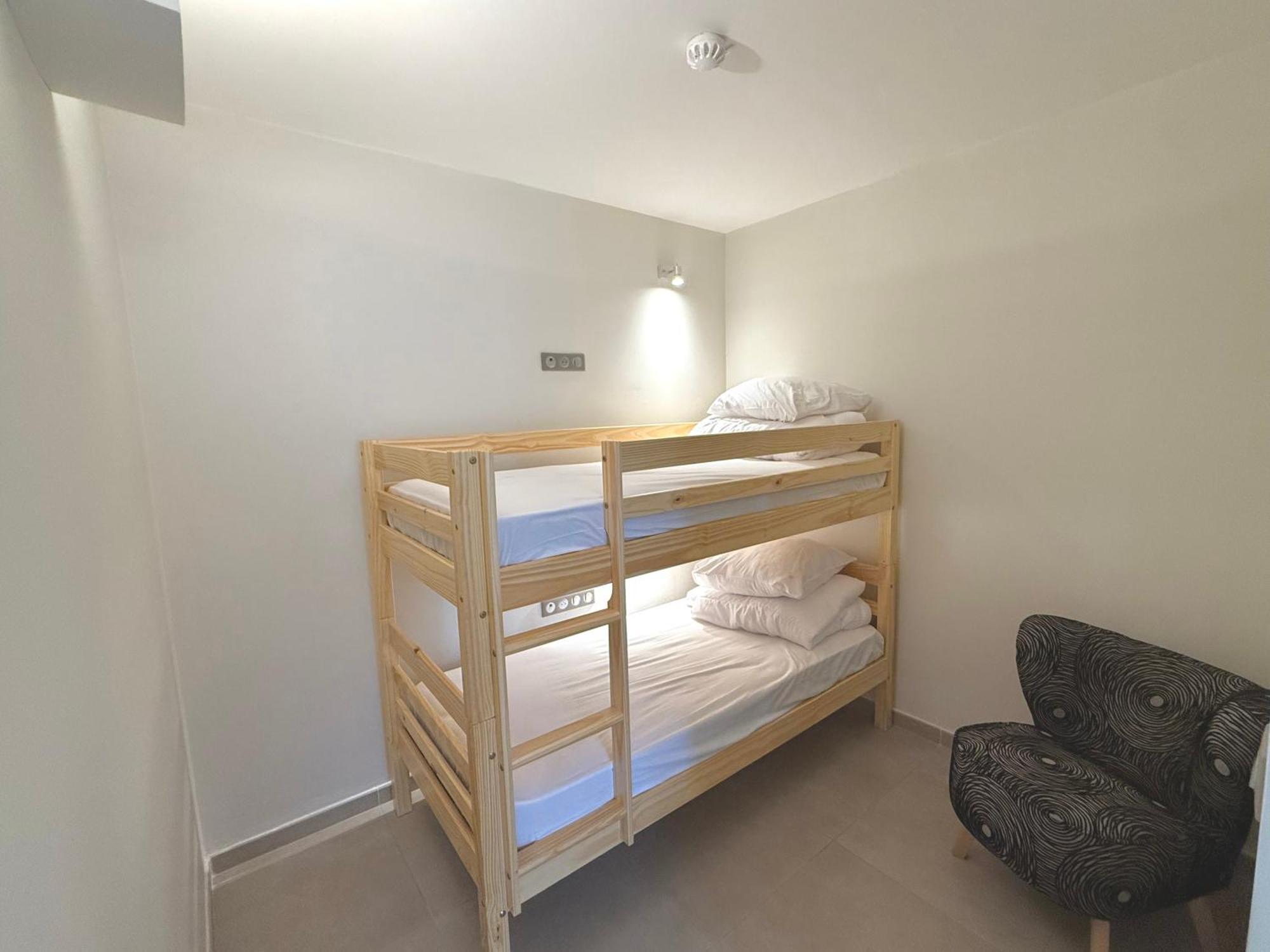 Courbaril Hotel *