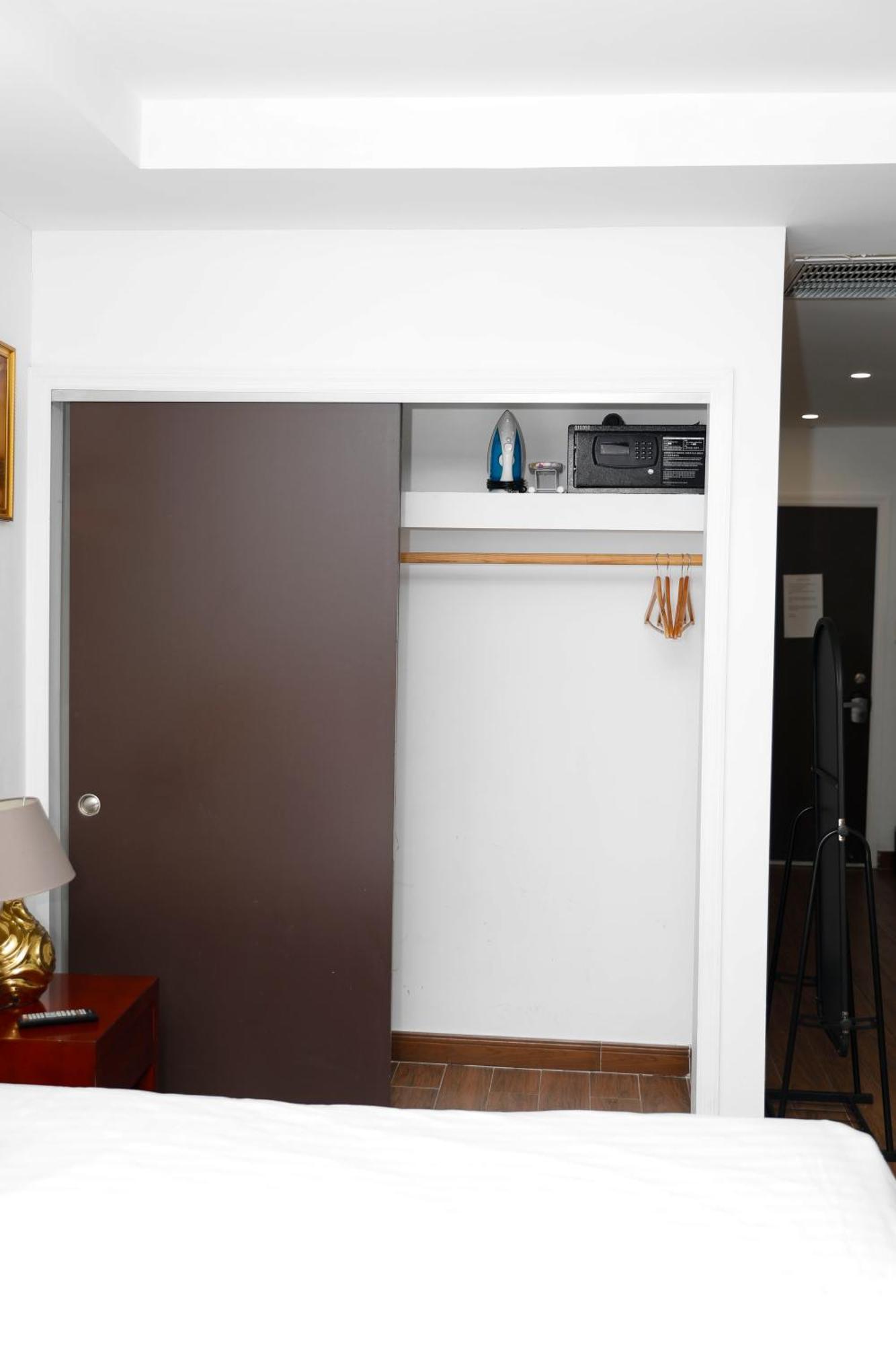 Kings Pavilion Hotel 3*