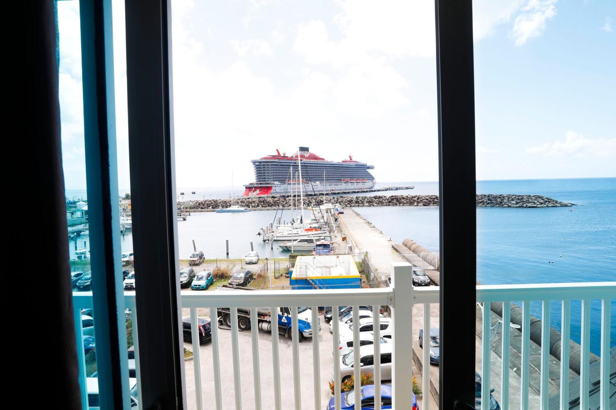 Kings Pavilion 3* Basseterre