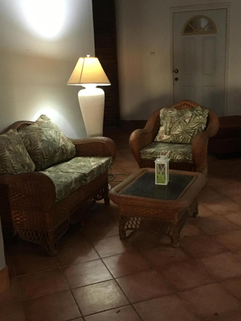 Homestay Private With Twin Beds Ac Nr Intl Airpt And