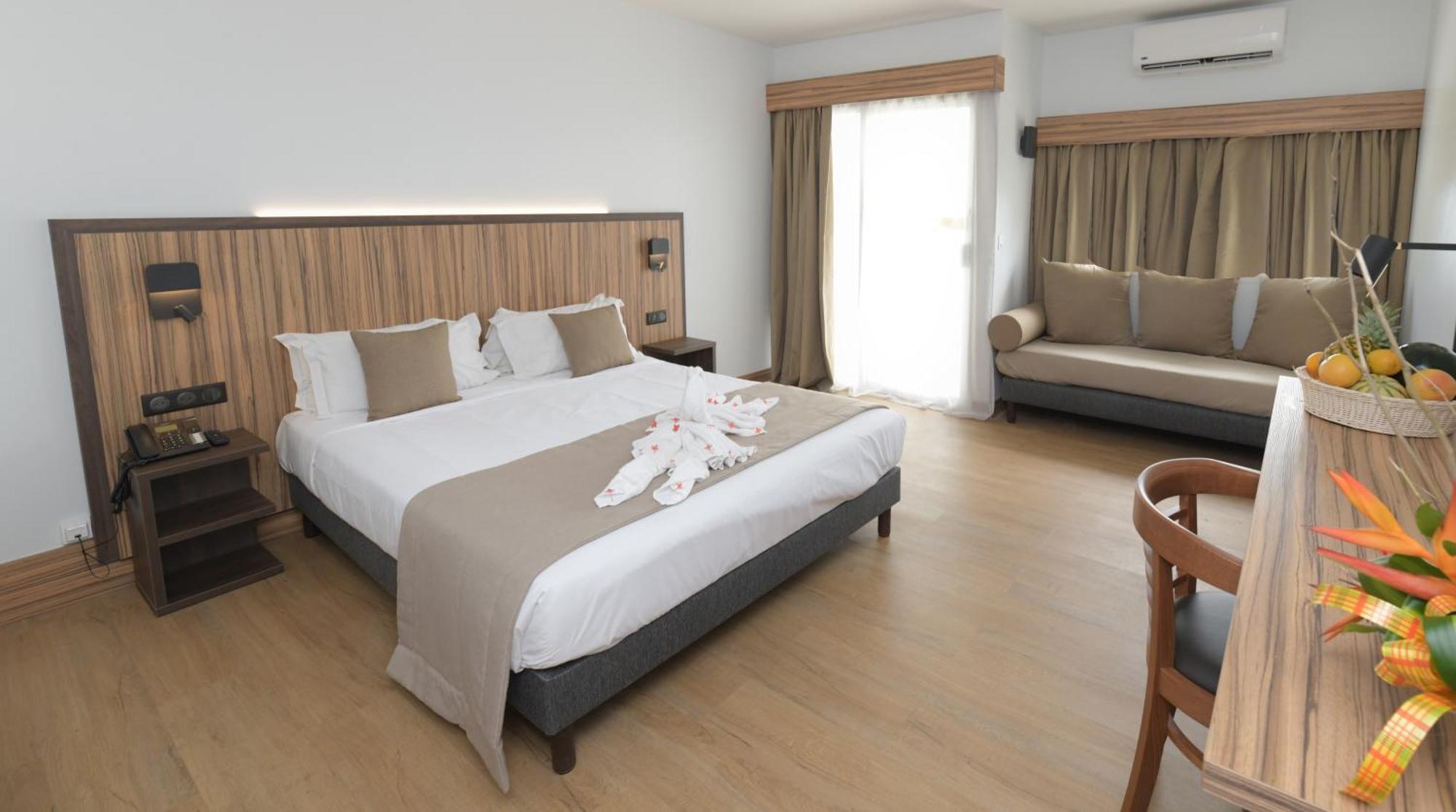 Carayou & Hotel 3*