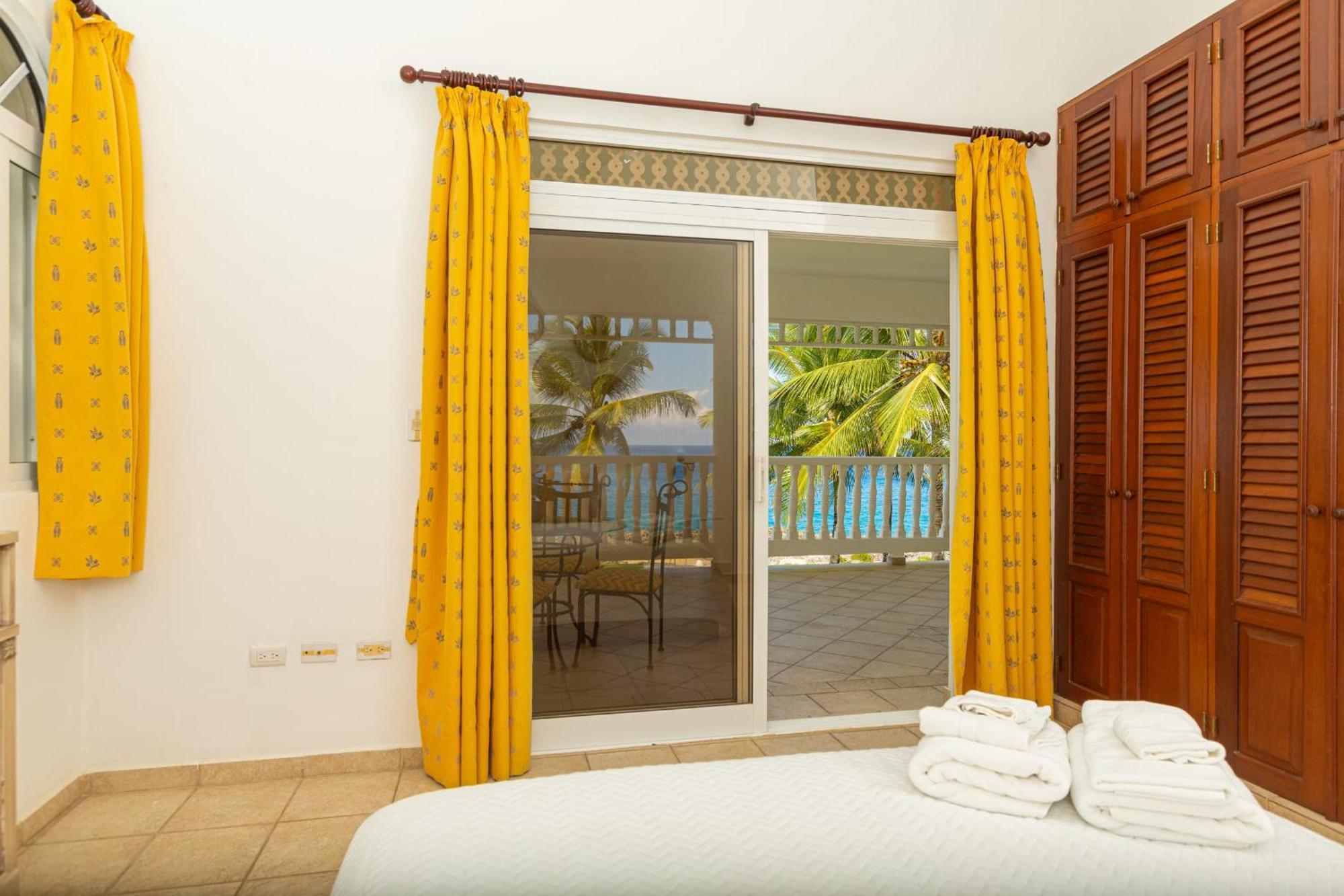 Luxury Oceanfront With Amazing Views Sosua