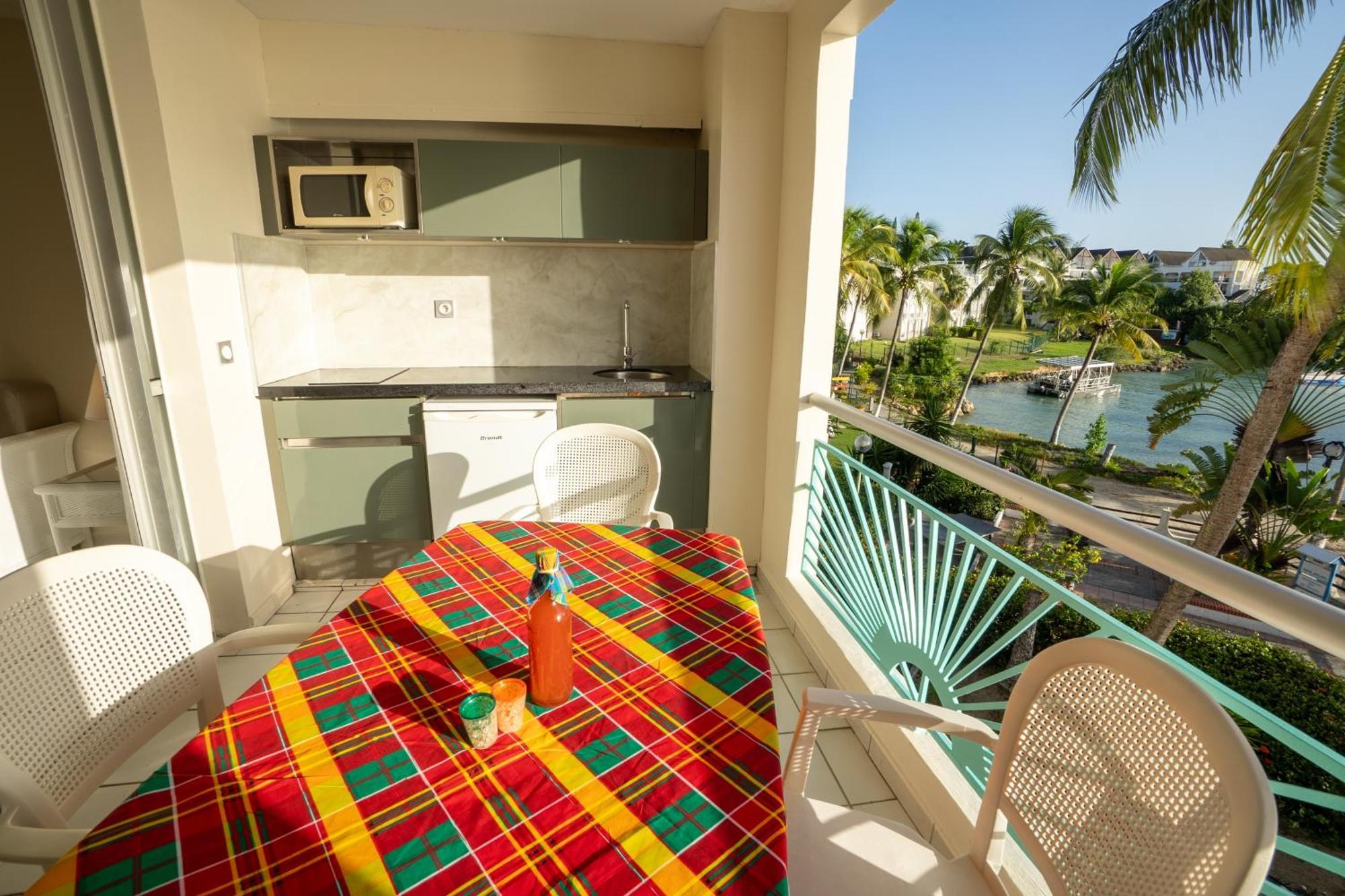 Hotel Canella Beach