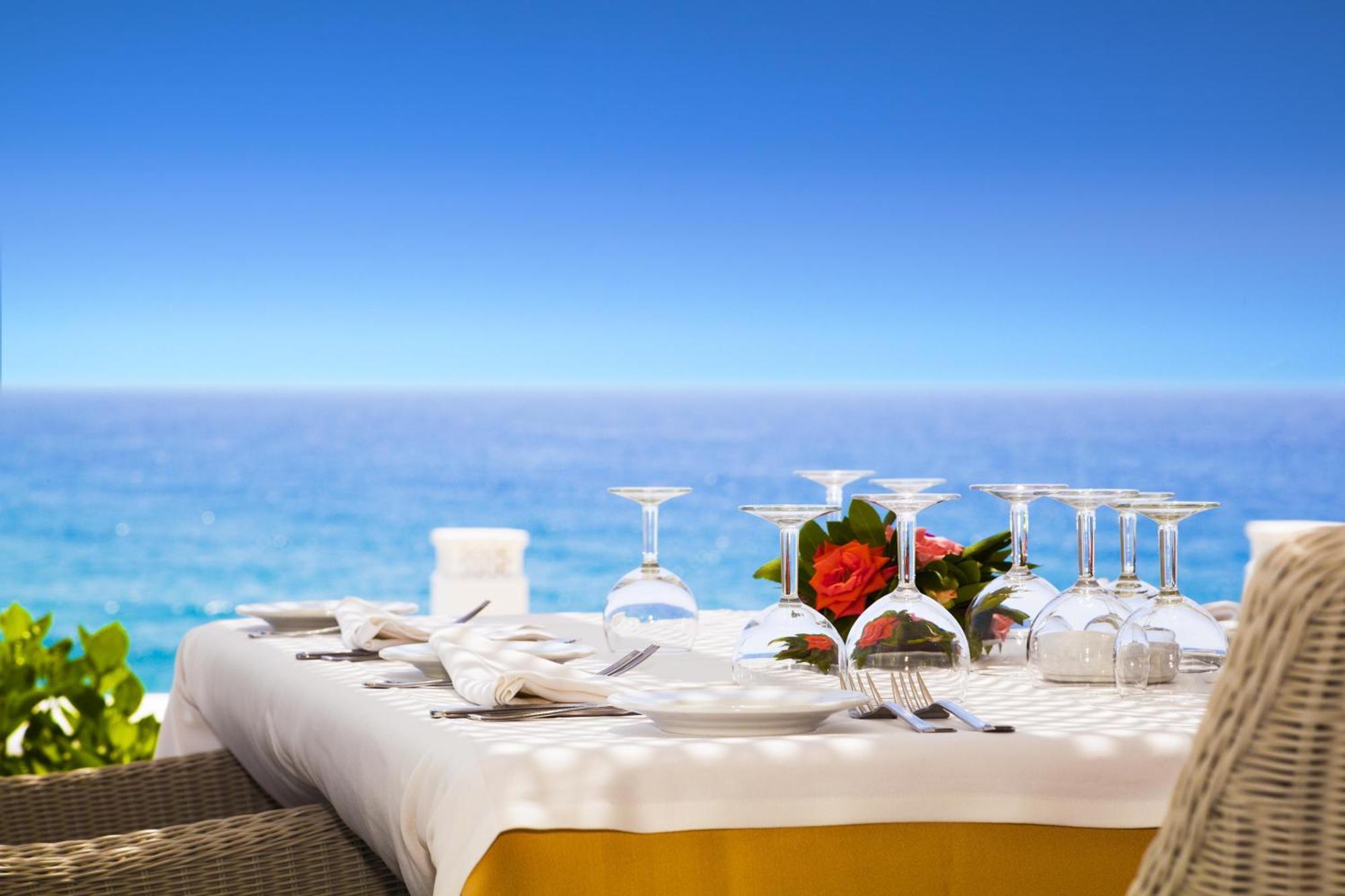 Marbella Beachfront * Juan Dolio