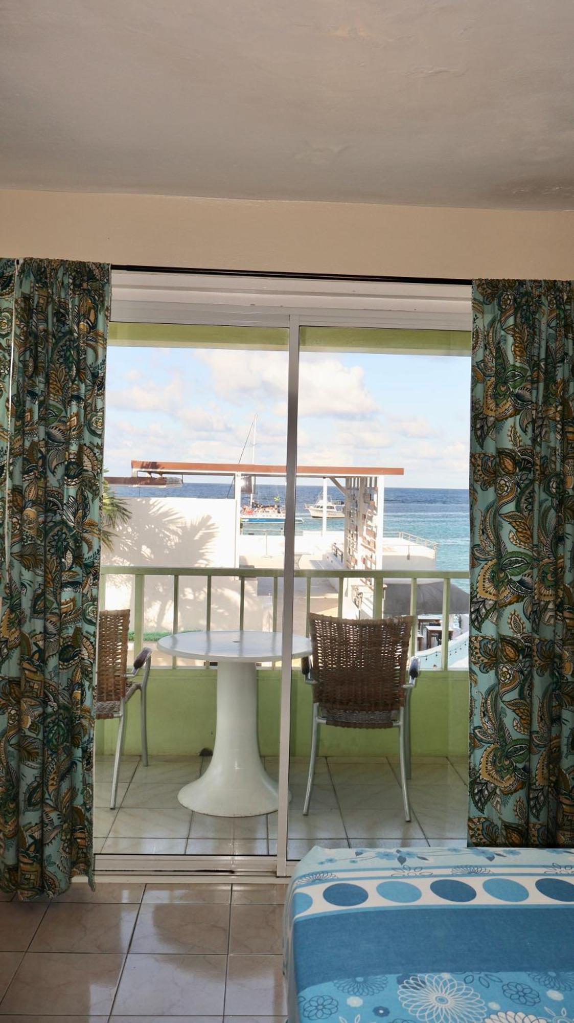 Ocean Palms Hotel 3*