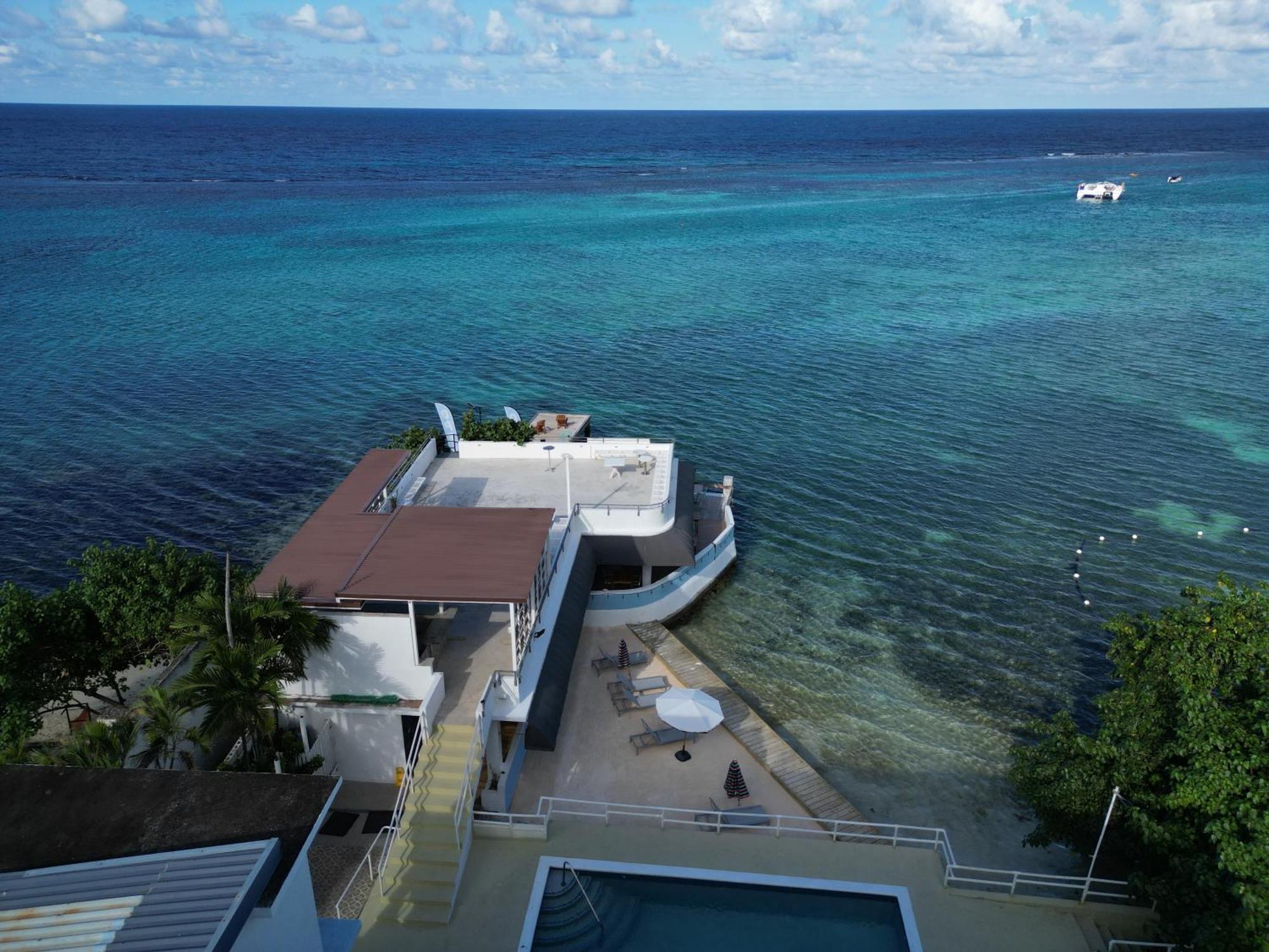 Hotel Ocean Palms