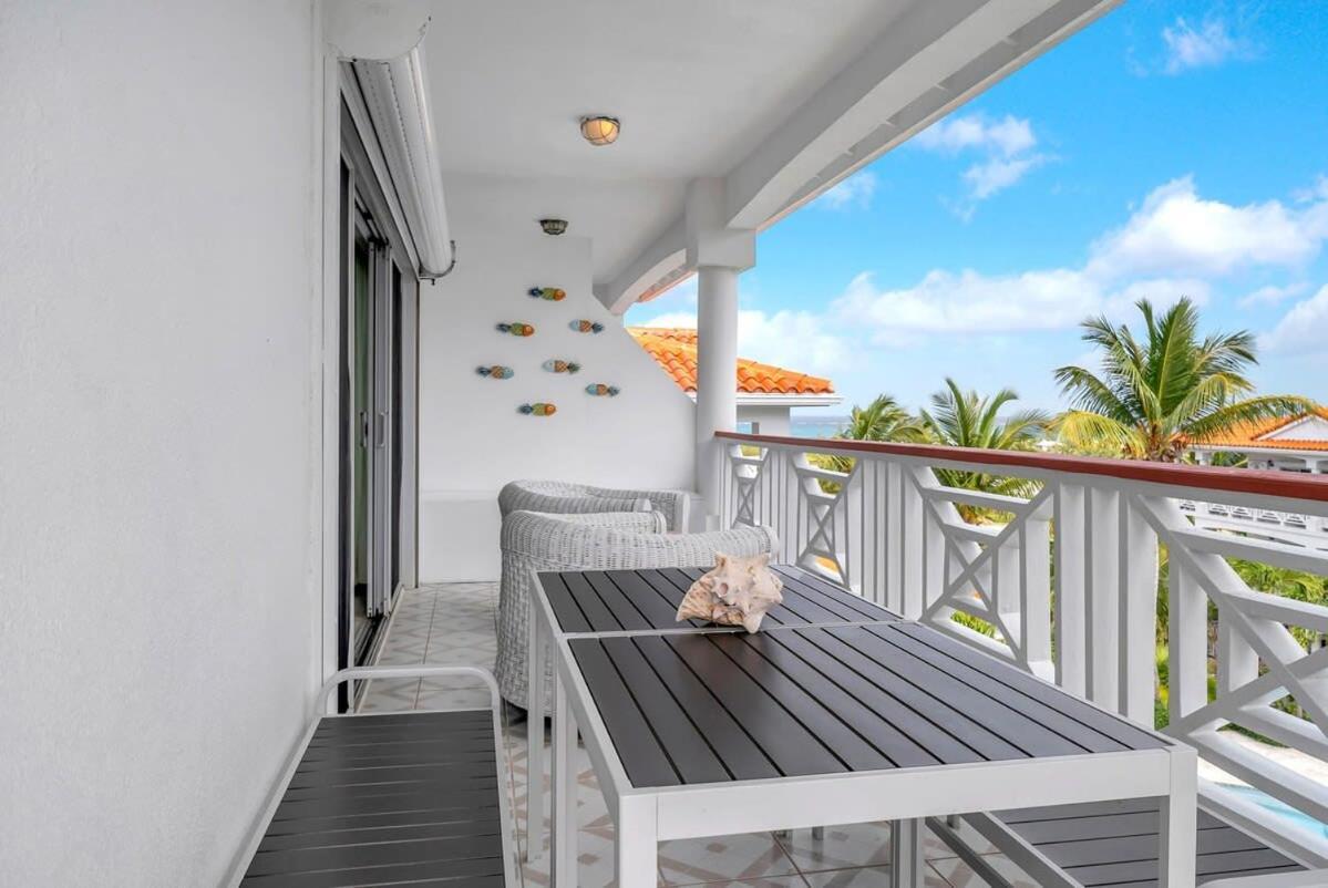 Penthouse Breathtaking Views Outdoor Terrace