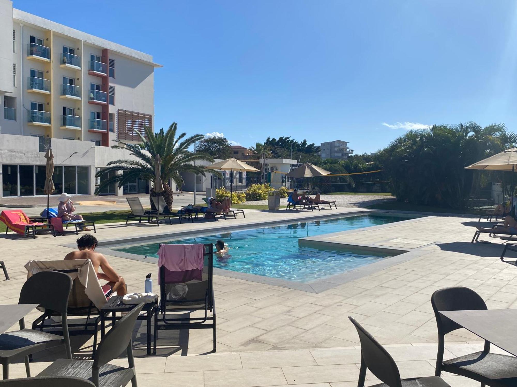 Ocean&airport View With Pool&gym In Maho, Walk To And Mullet Bay Maho