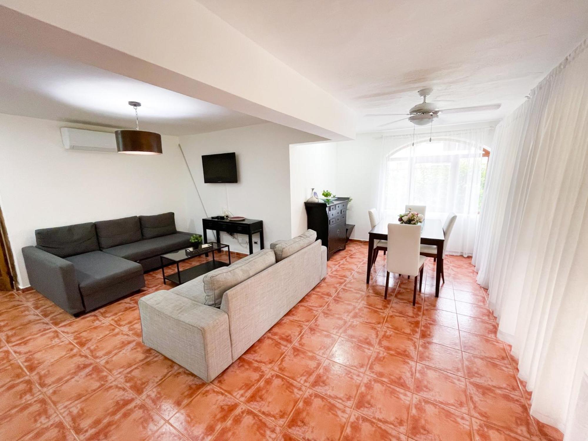 Hotel Vacation - Bavaro Club - Wifi - Parking 5*