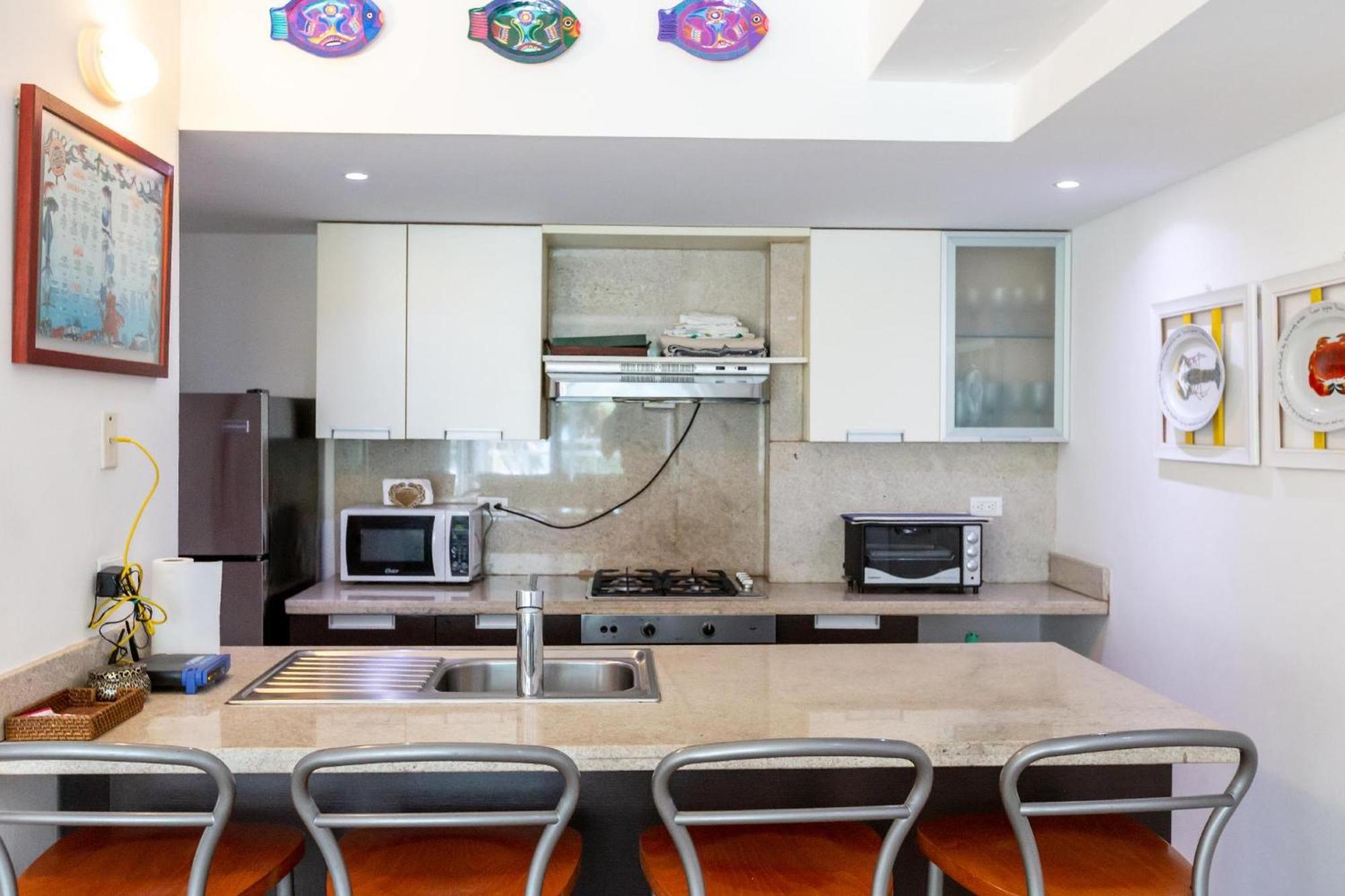 Beachfront 4beds Jacuzzi Privacy Full Kitchen