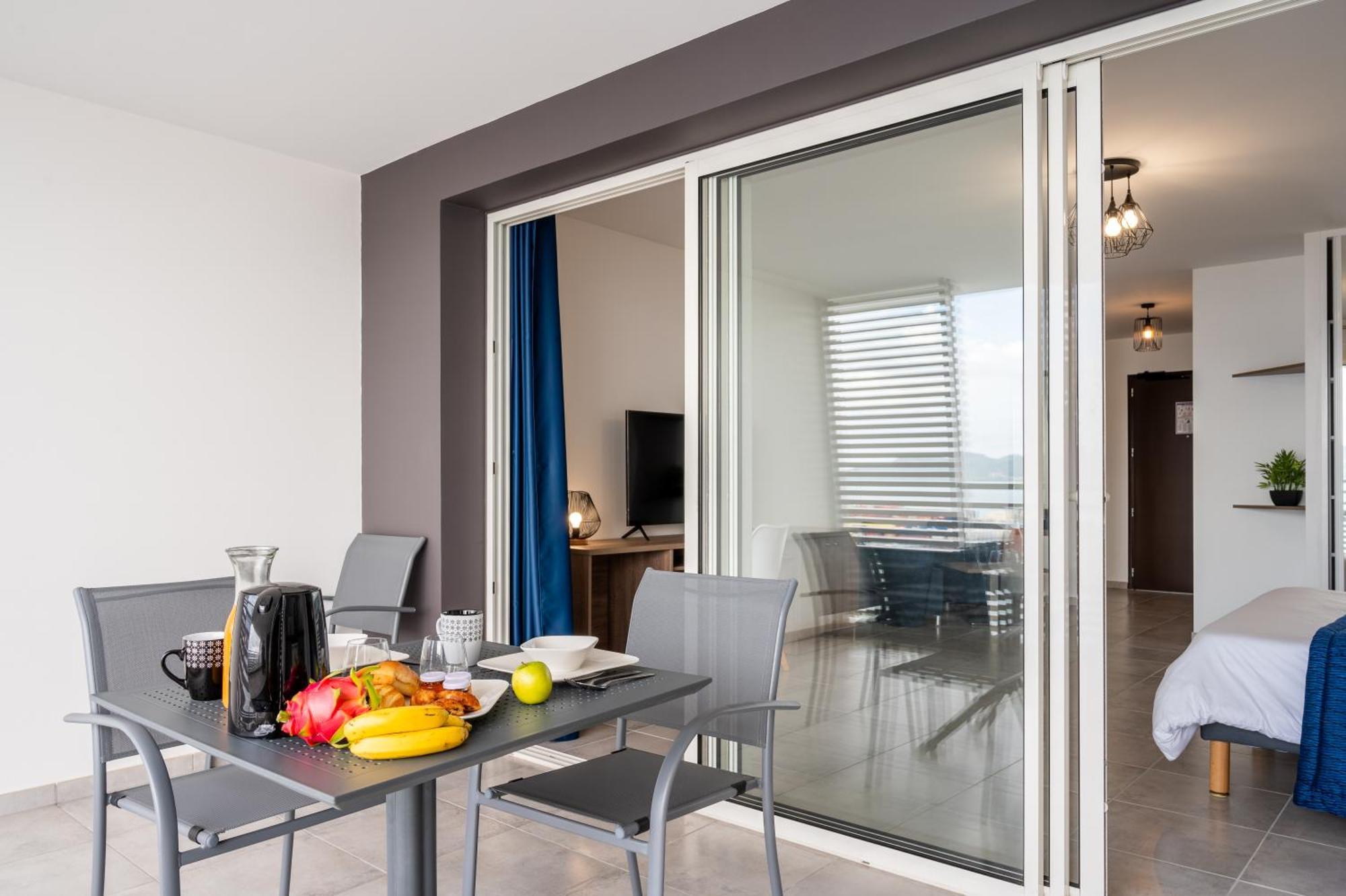 Marina Aparthotel 4*