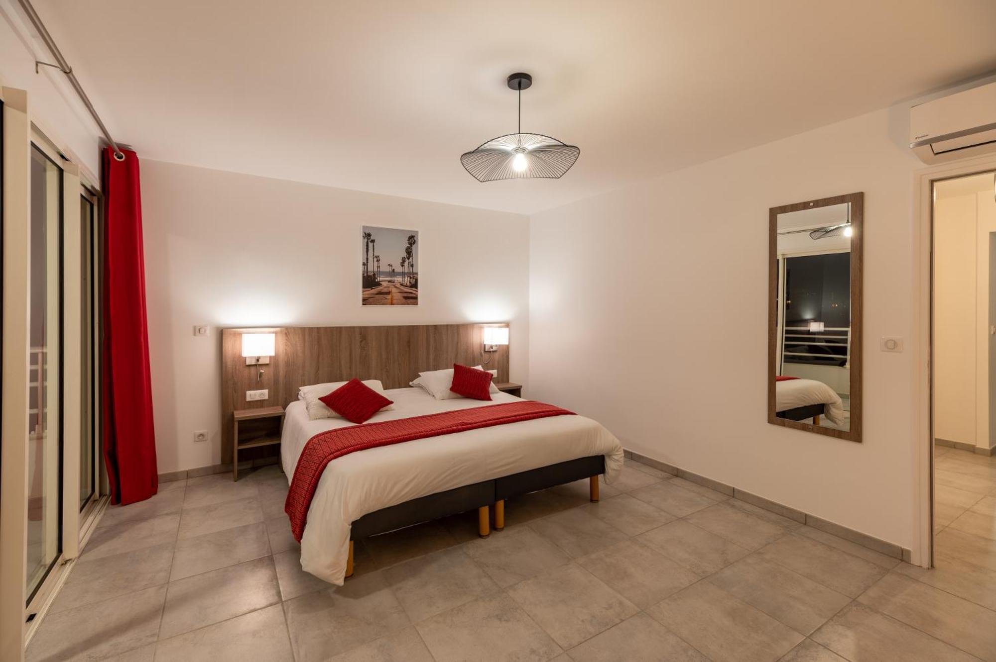 Aparthotel Marina 4*
