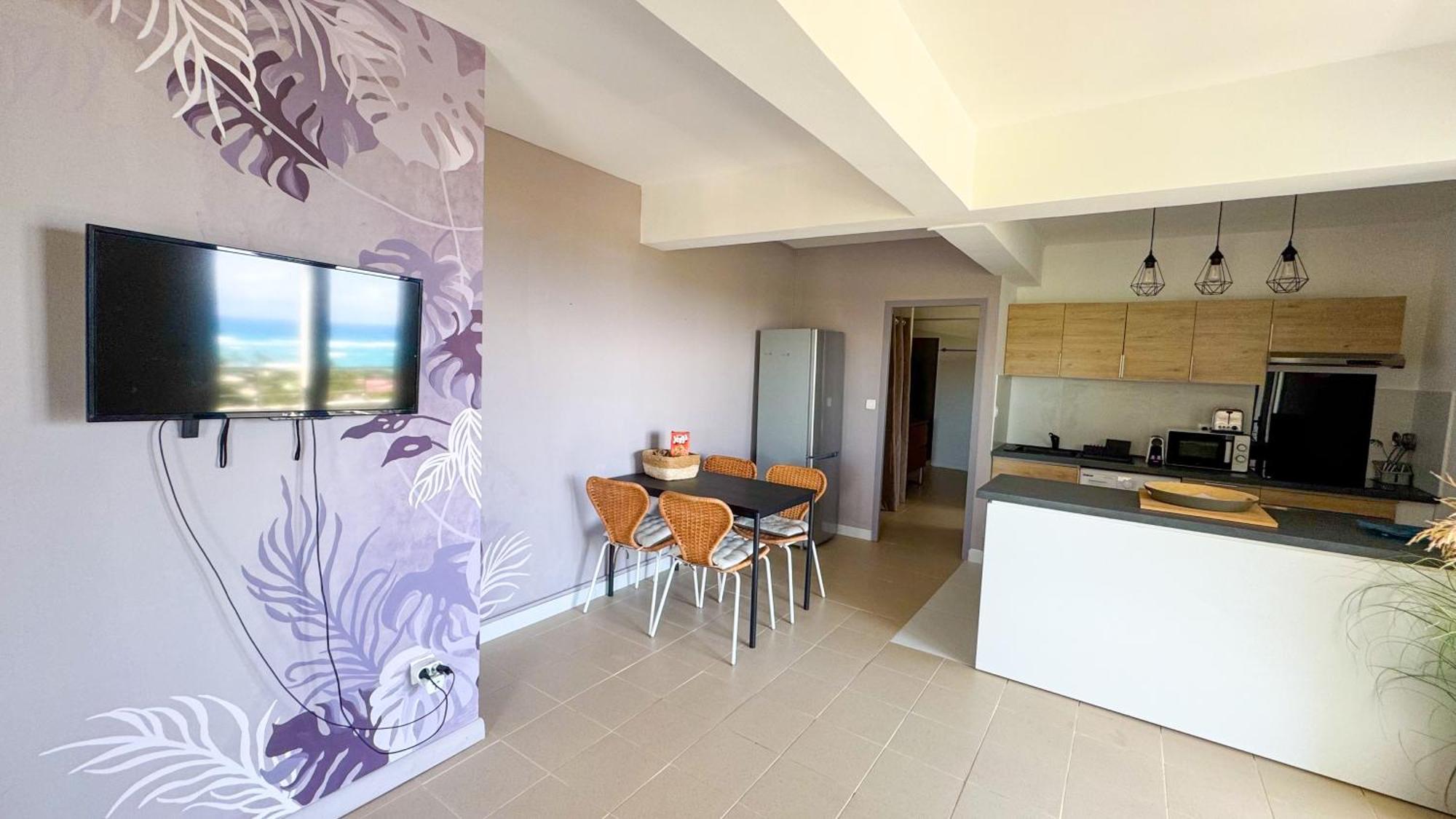 Magic - Stunning Ocean View, Pool & Starlink Internet *