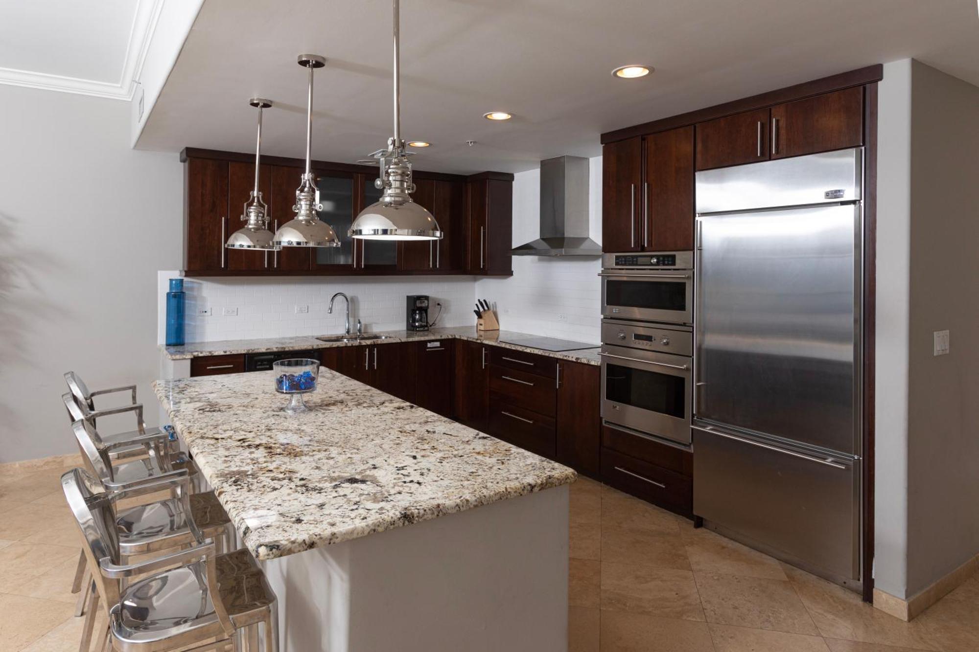 South Bay Club 14 - 4 Bedroom 4 Bathroom Unit Apartment