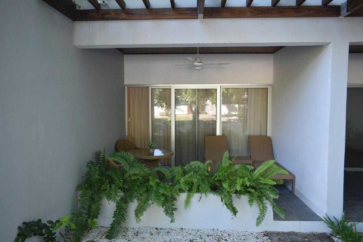Perla Marina Condo- Walk To Yoga, & Food