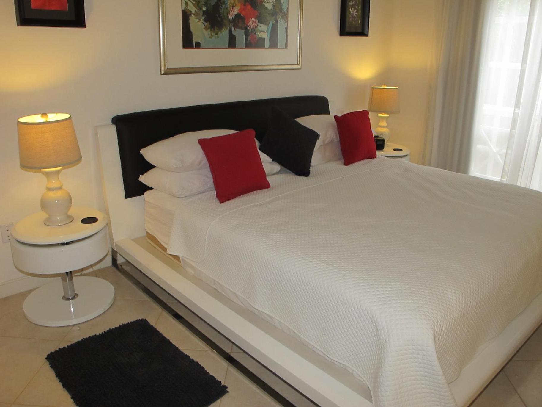 Port St. Charles 4*