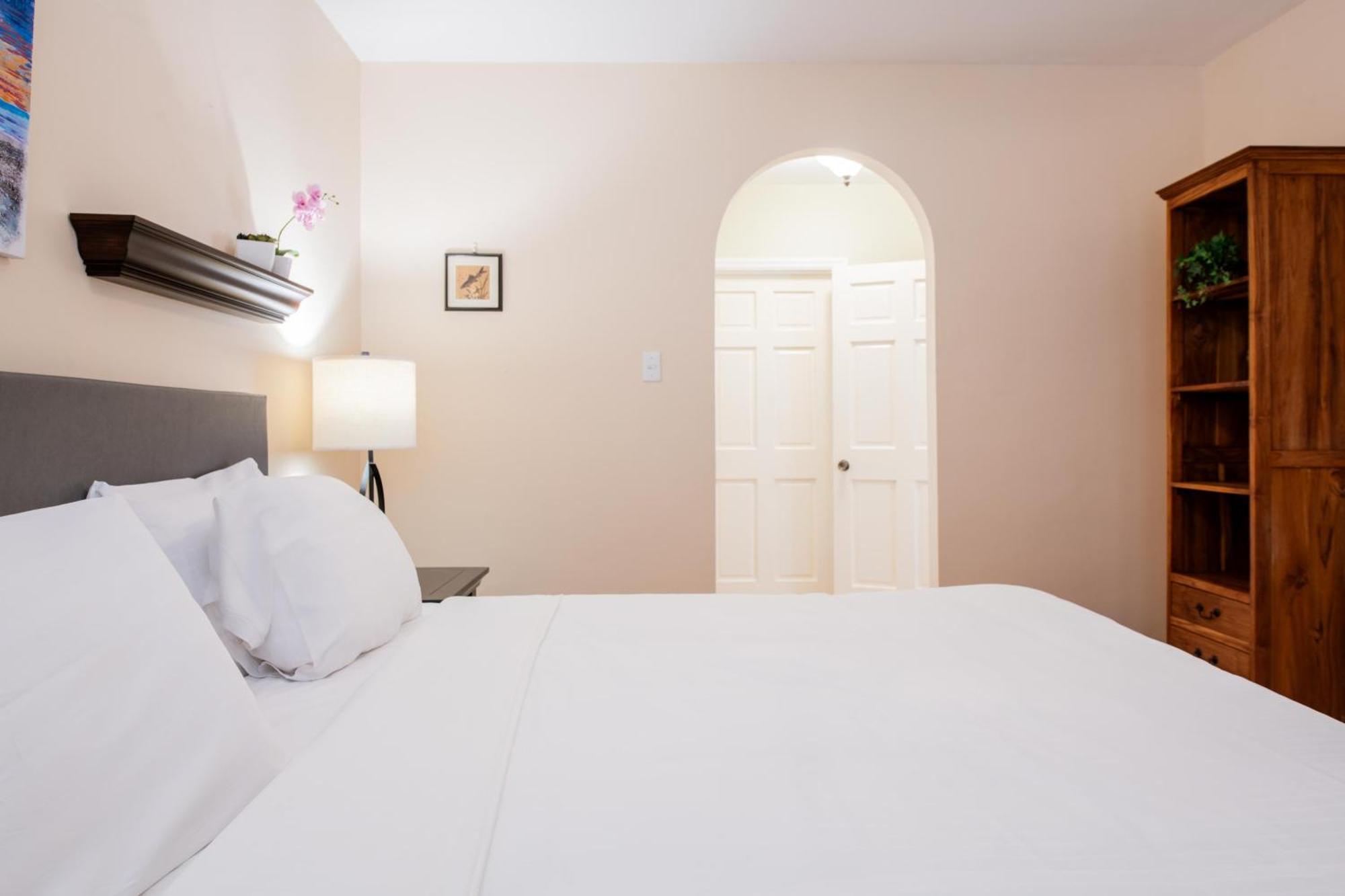 Curacao Luxury *