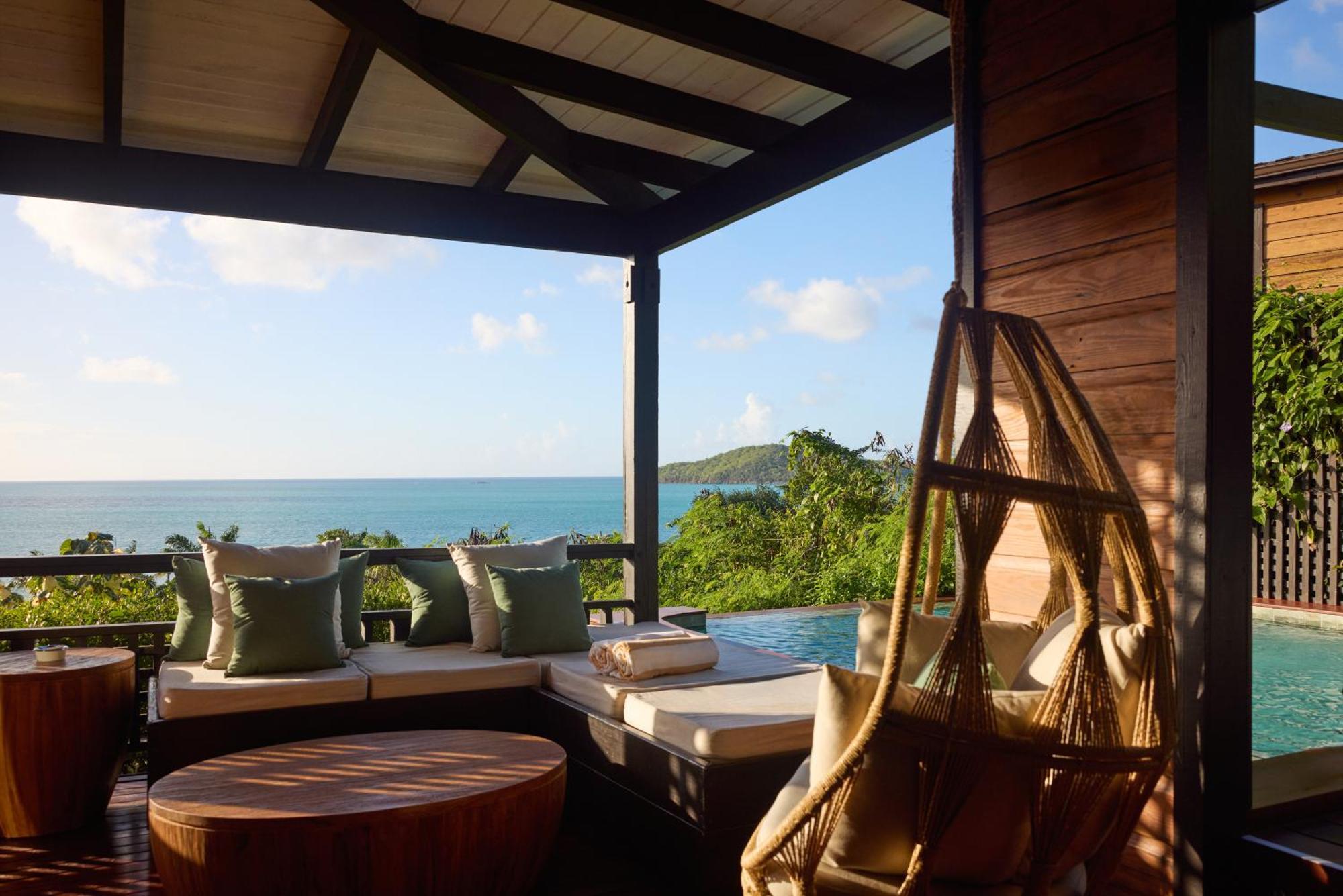 Hermitage Bay Resort 5*